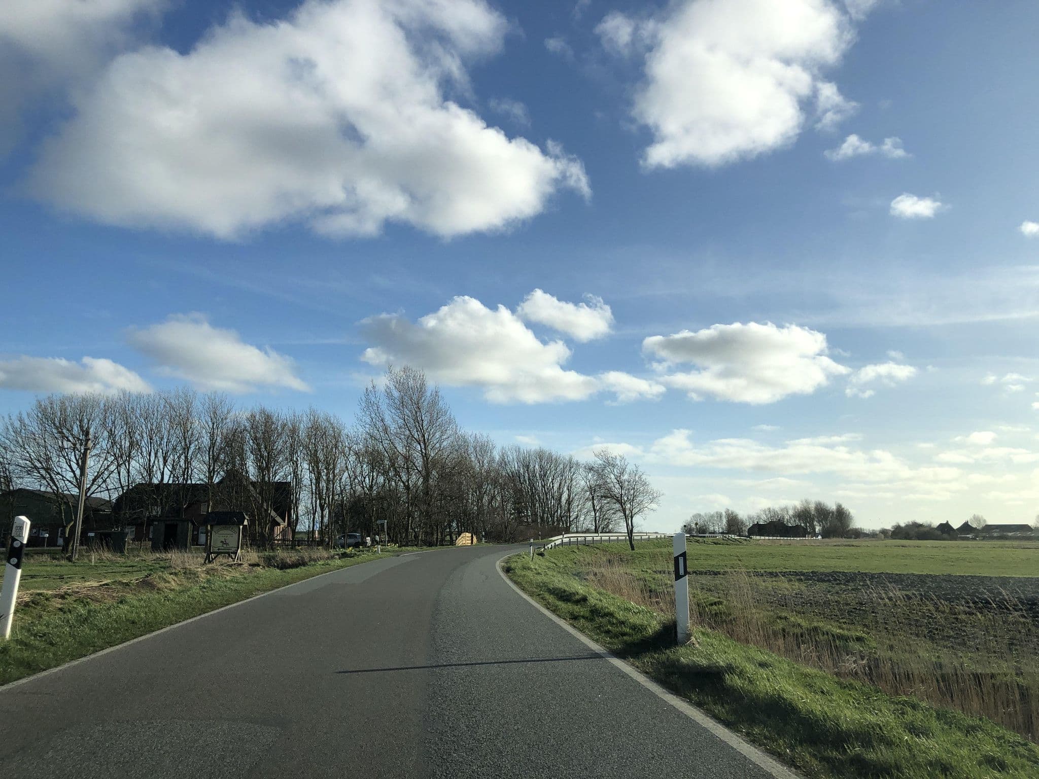 Street view near Pension Zum Landhaus, Tating — © peterleth (CC BY-SA · Mapillary)