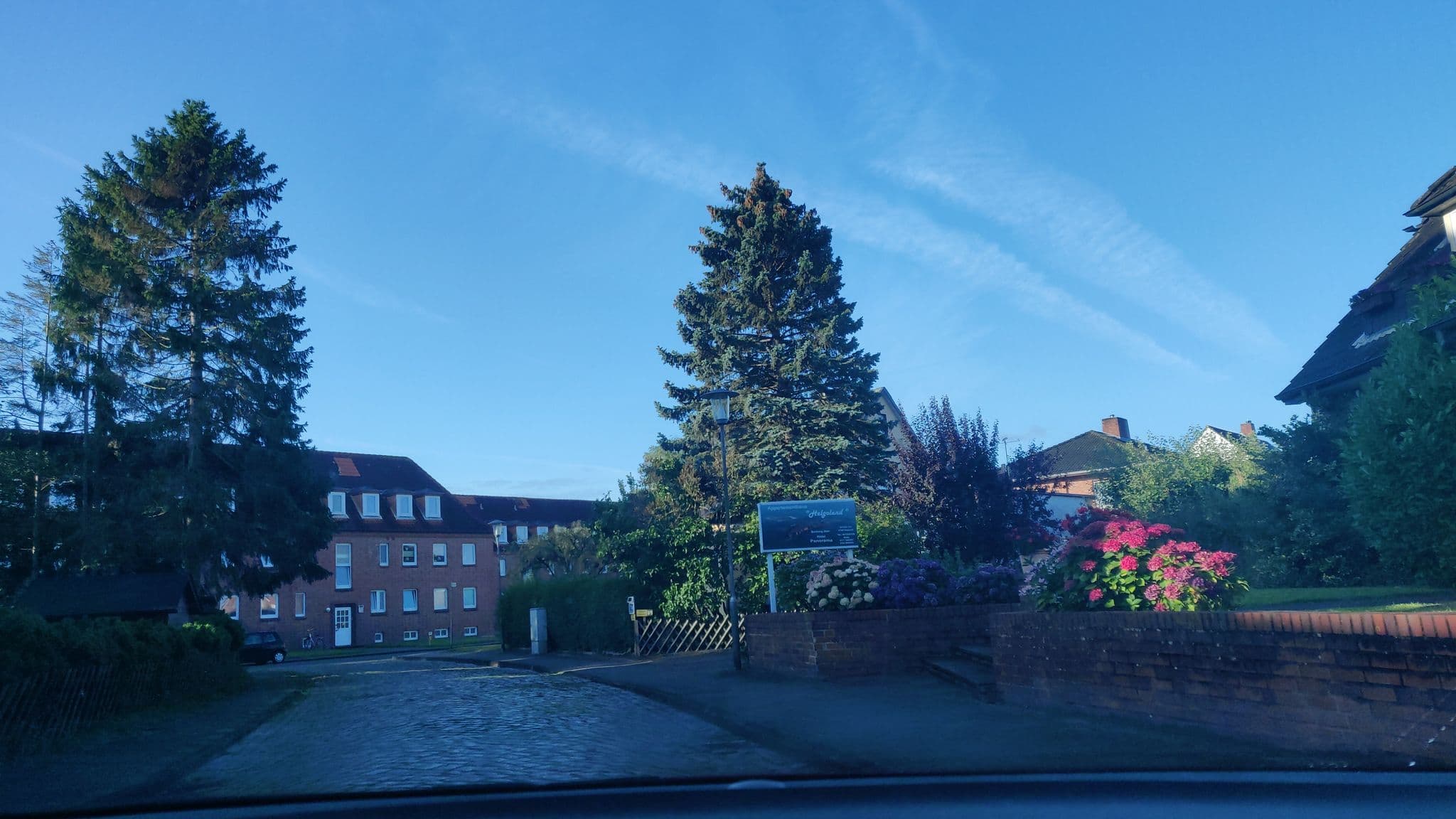 Street view near Appartementhaus Helgoland, Cuxhaven — © mighty_eighty (CC BY-SA · Mapillary)