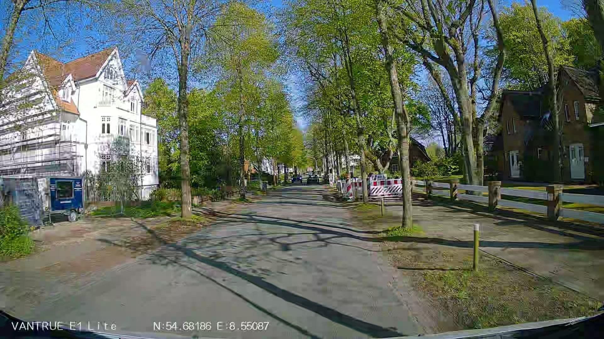 Street view near Haus Friedrichsen, Wyk auf Föhr — © Hightower- (CC BY-SA · Mapillary)