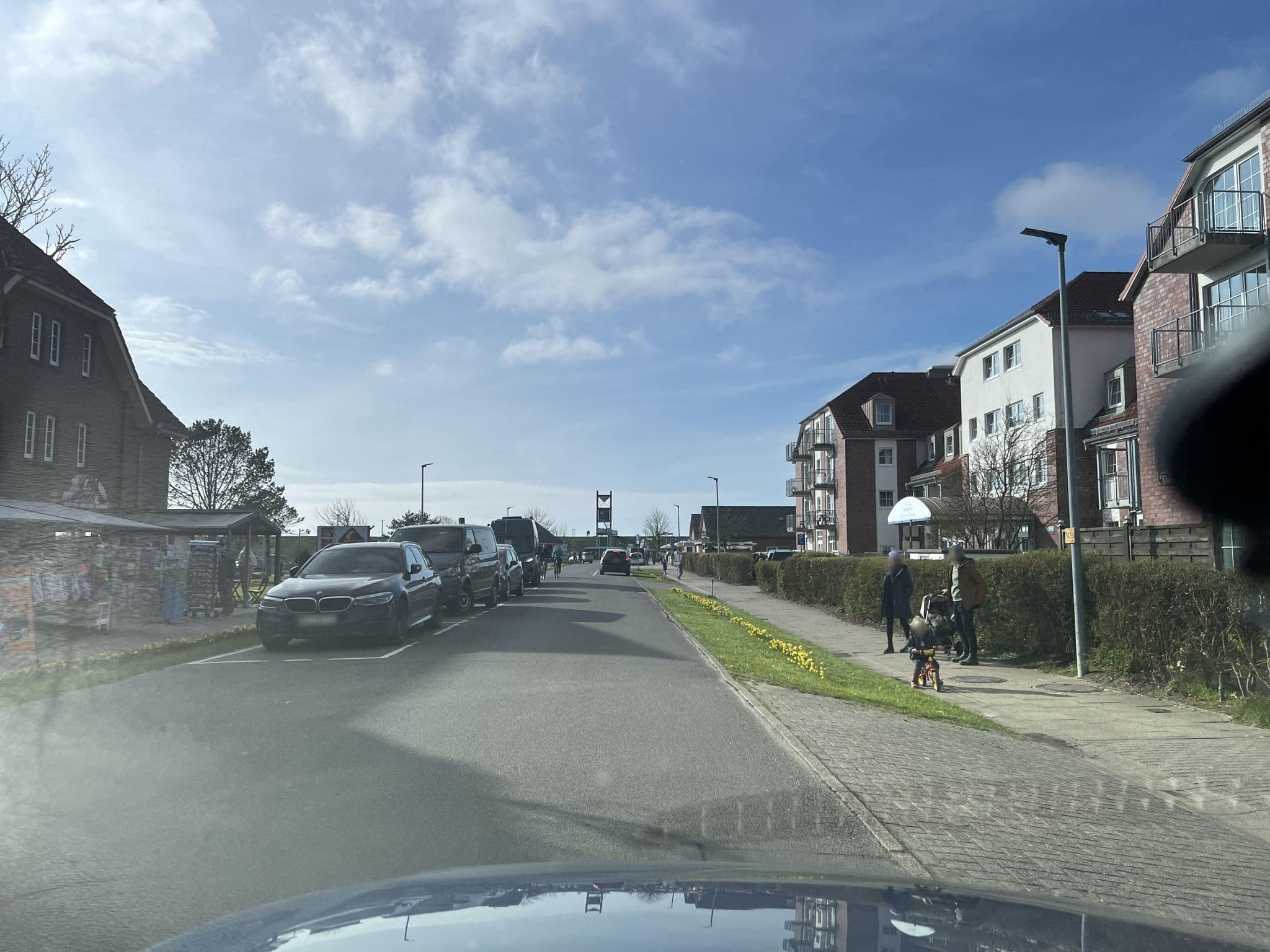 Street view near Fewo Windrose, Friedrichskoog — © robffm (CC BY-SA · Mapillary)