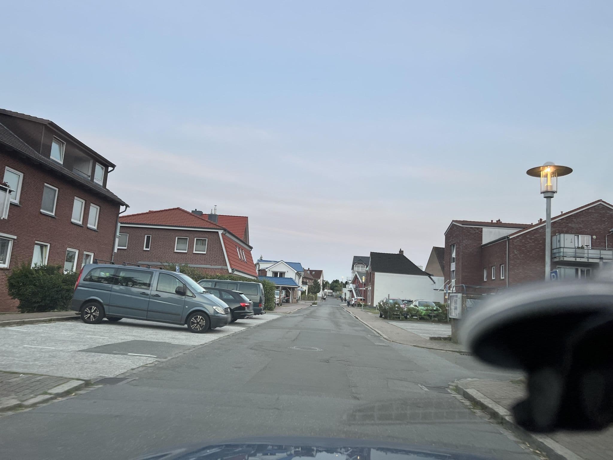 Street view near Ferienwohnung Haus Möwe, Büsum — © robffm (CC BY-SA · Mapillary)