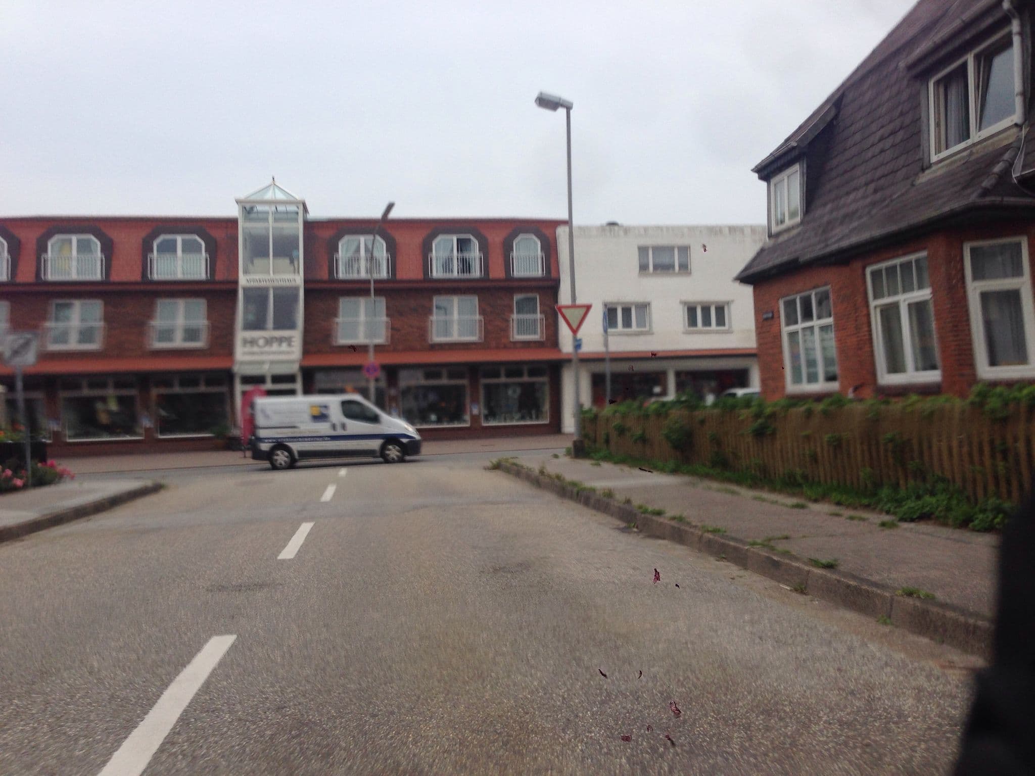 Street view near Pension Roseneck, Westerland — © mjay (CC BY-SA · Mapillary)