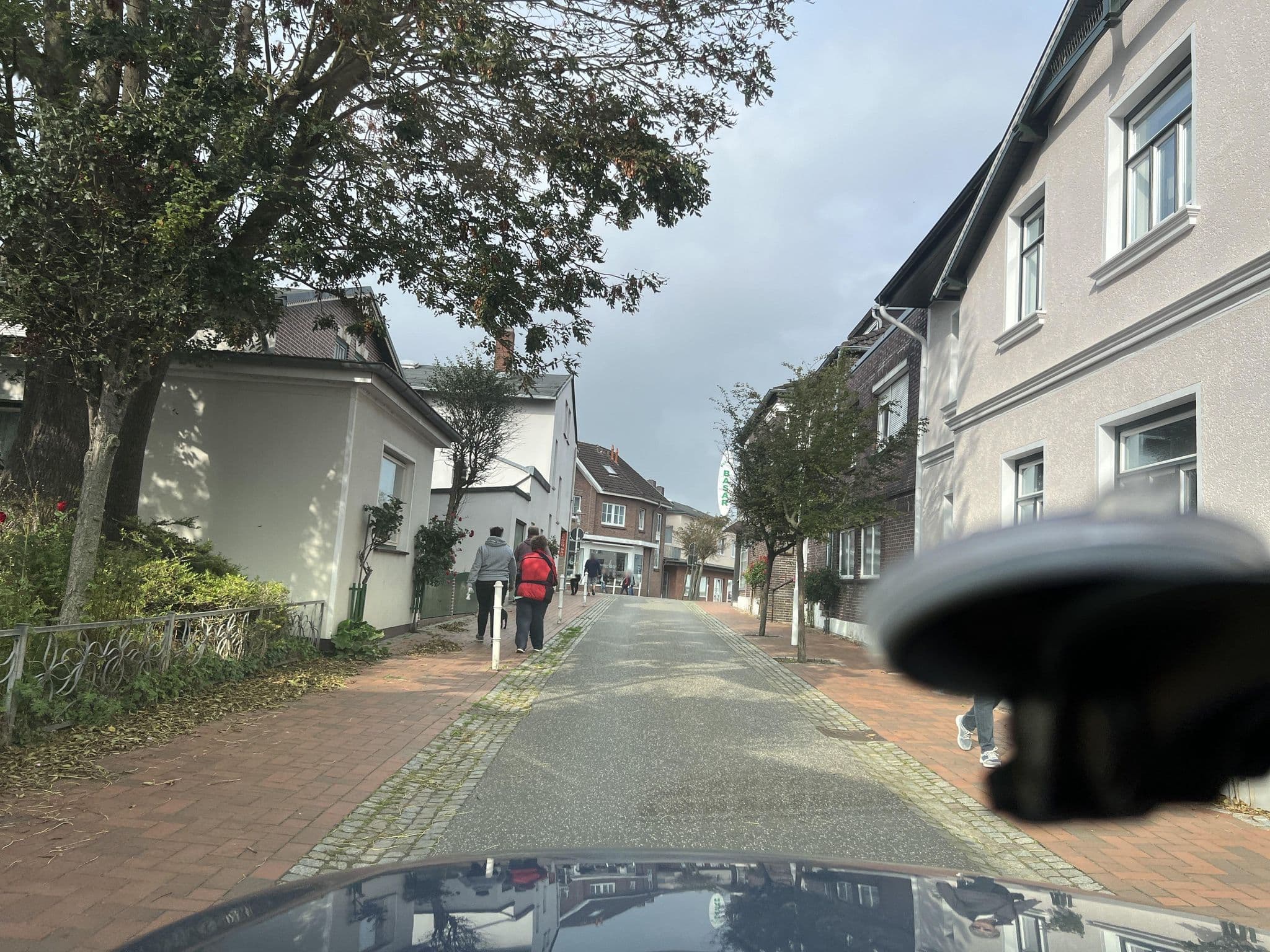 Street view near Pension Wald, Büsum — © robffm (CC BY-SA · Mapillary)