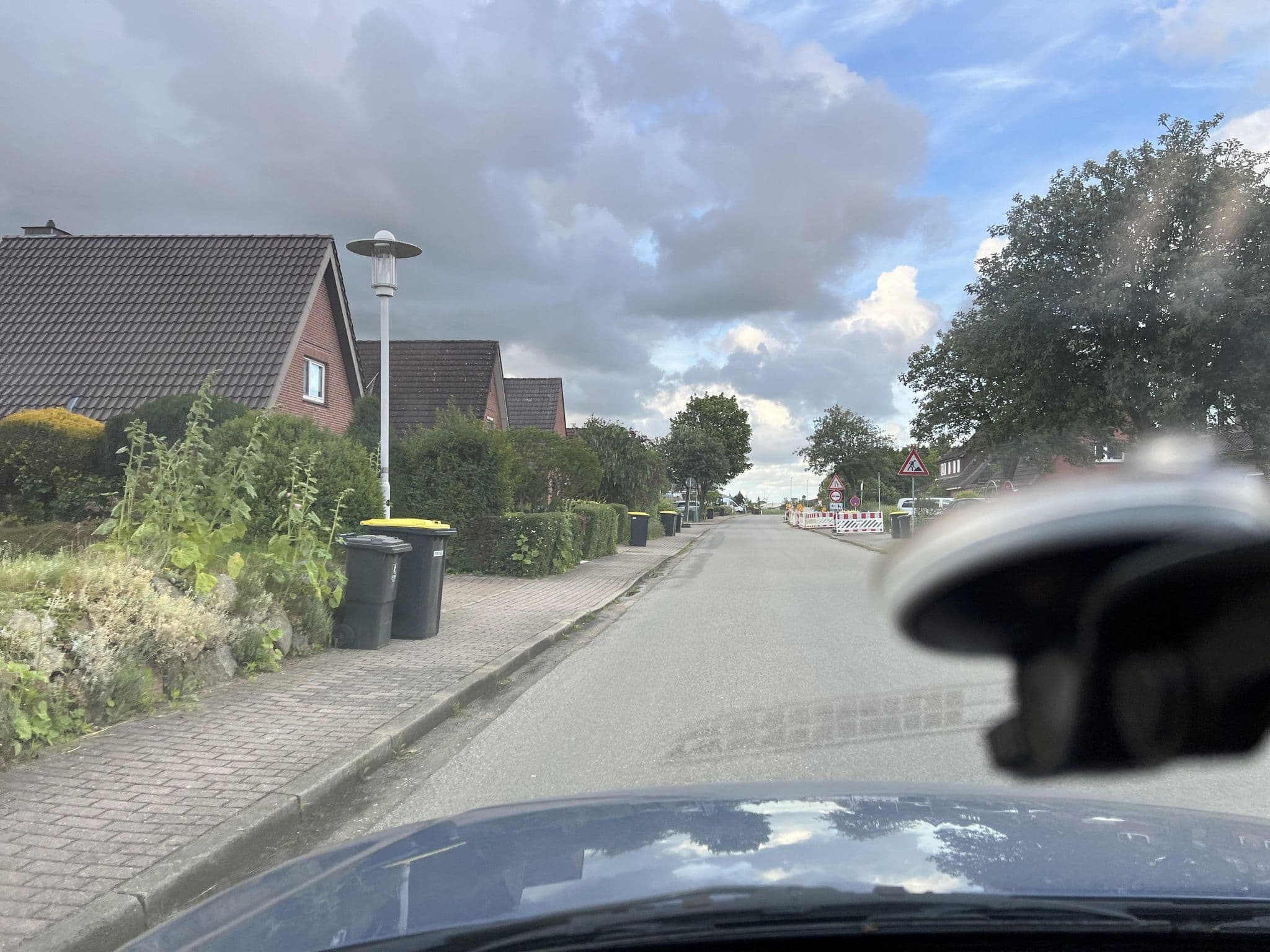 Street view near Haus Peters, Büsum — © robffm (CC BY-SA · Mapillary)