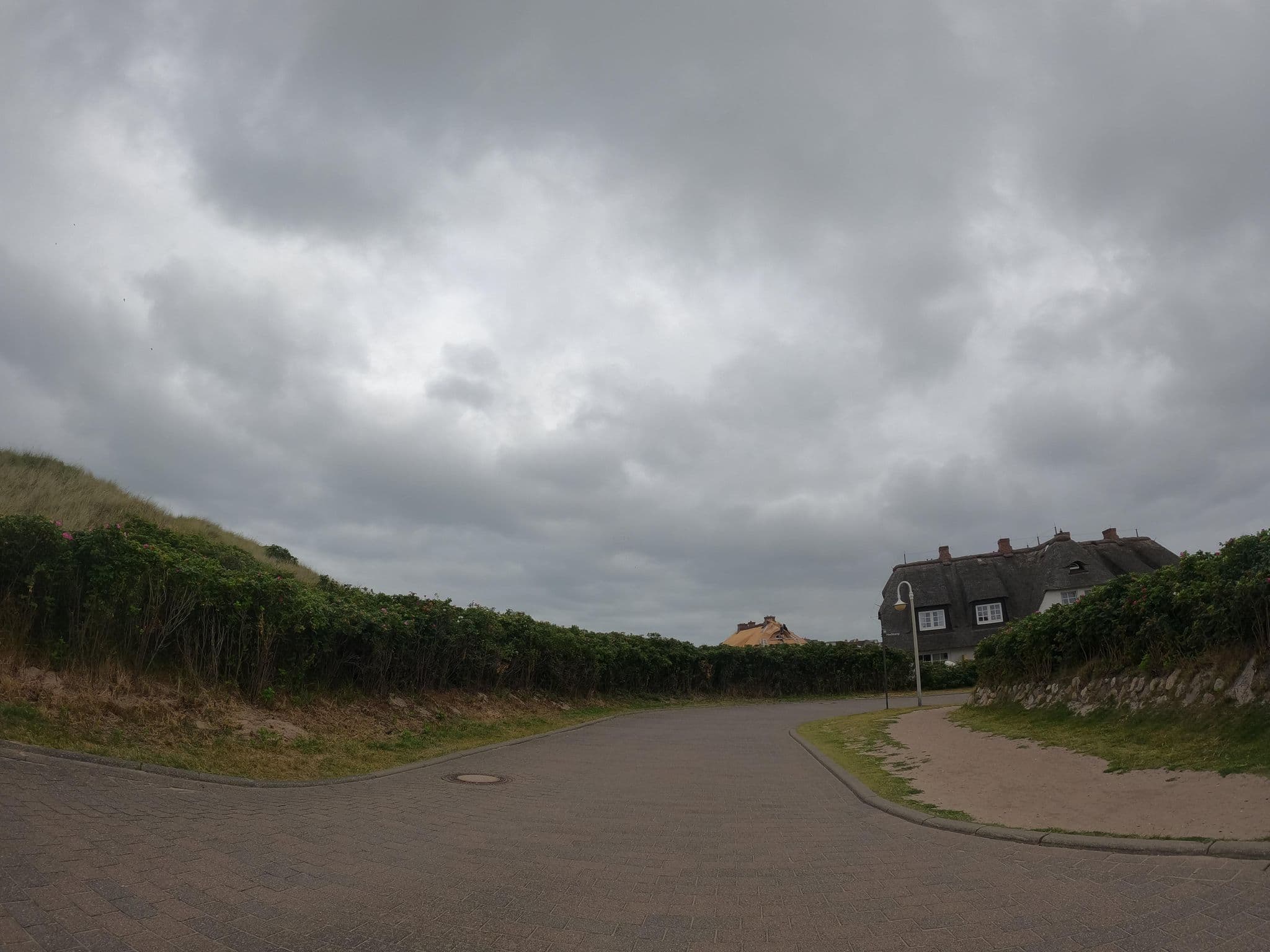 Street view near Hotel Wenningstedter Hof, Westerland — © strubbl (CC BY-SA · Mapillary)
