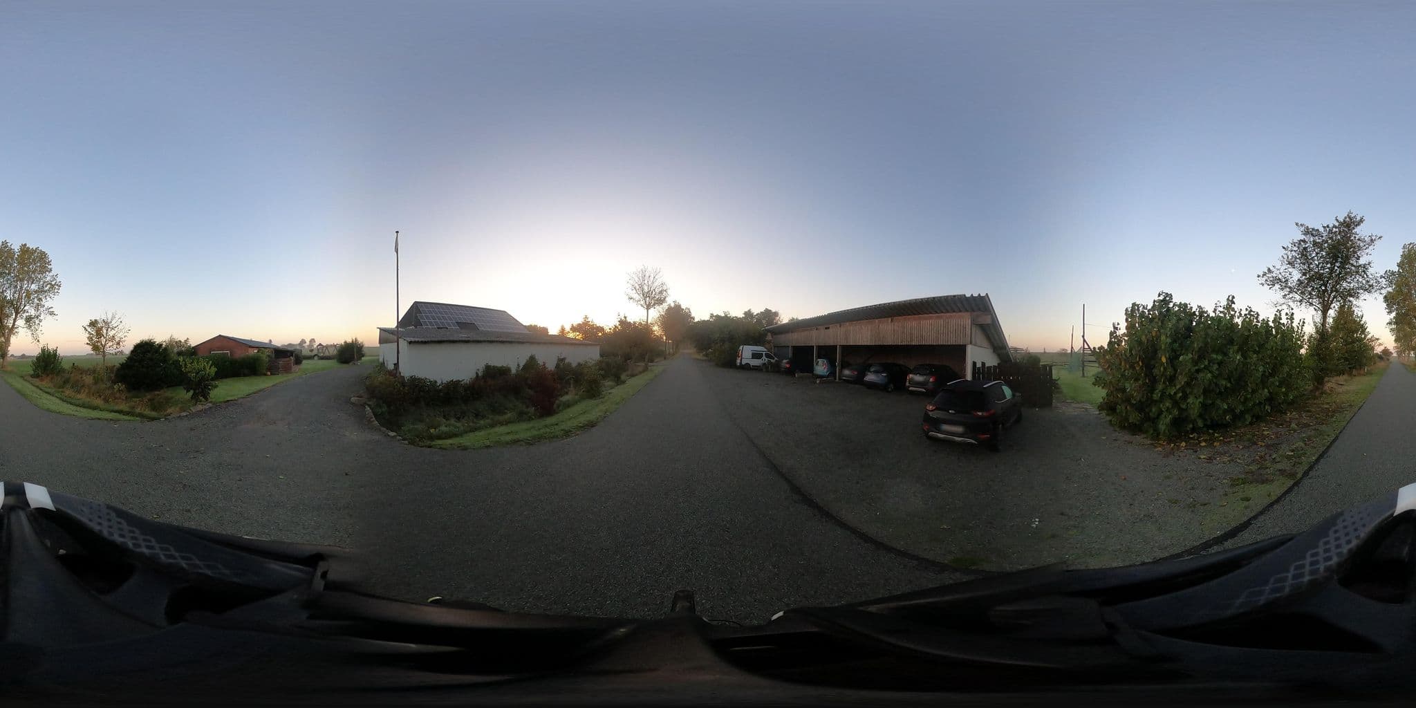Street view near Nordseehof Reitz, Friedrichskoog — © stefanhrt (CC BY-SA · Mapillary)