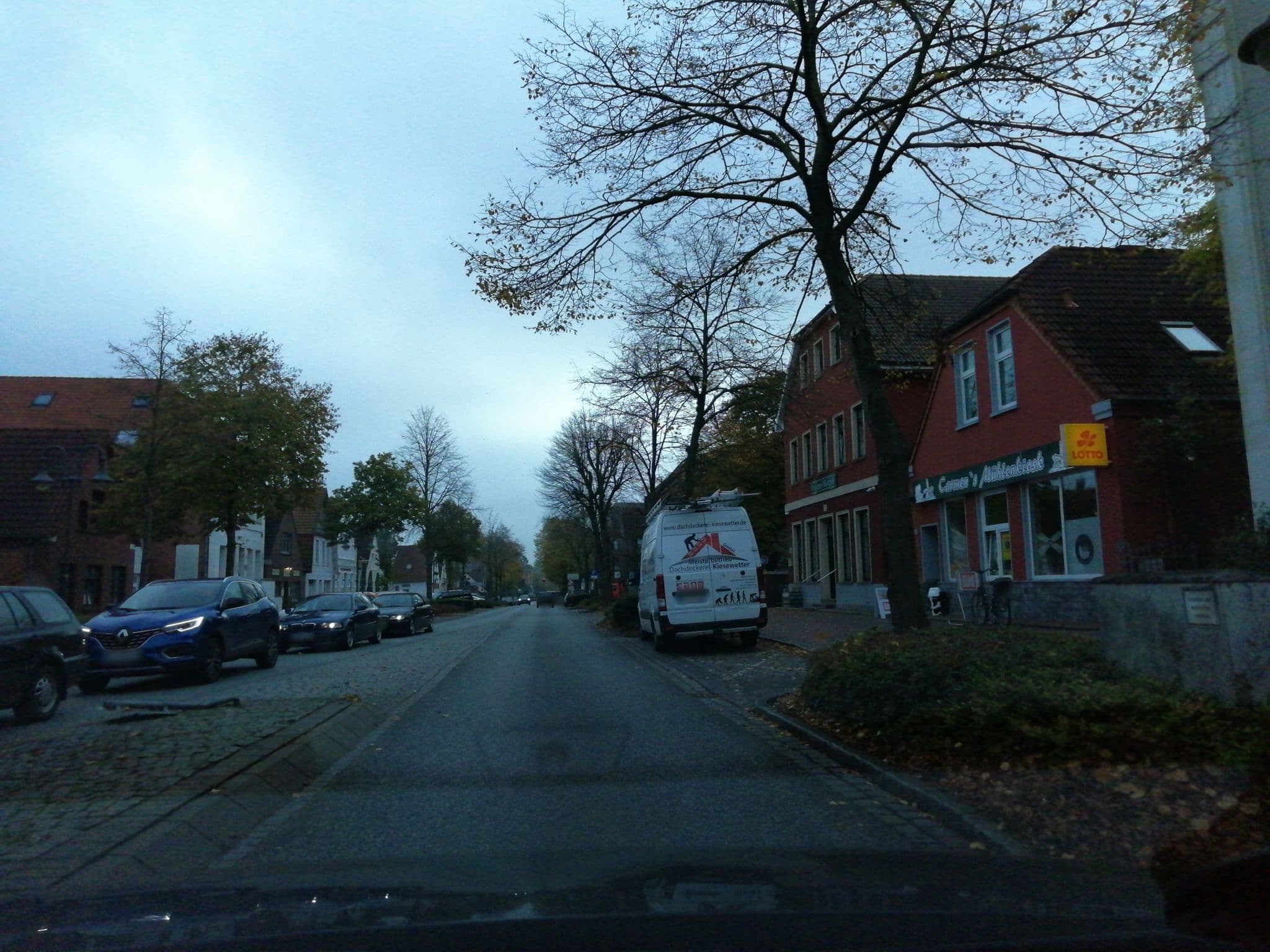 Street view near Schoolmann Udo Pension, Jever — © hotzi57 (CC BY-SA · Mapillary)