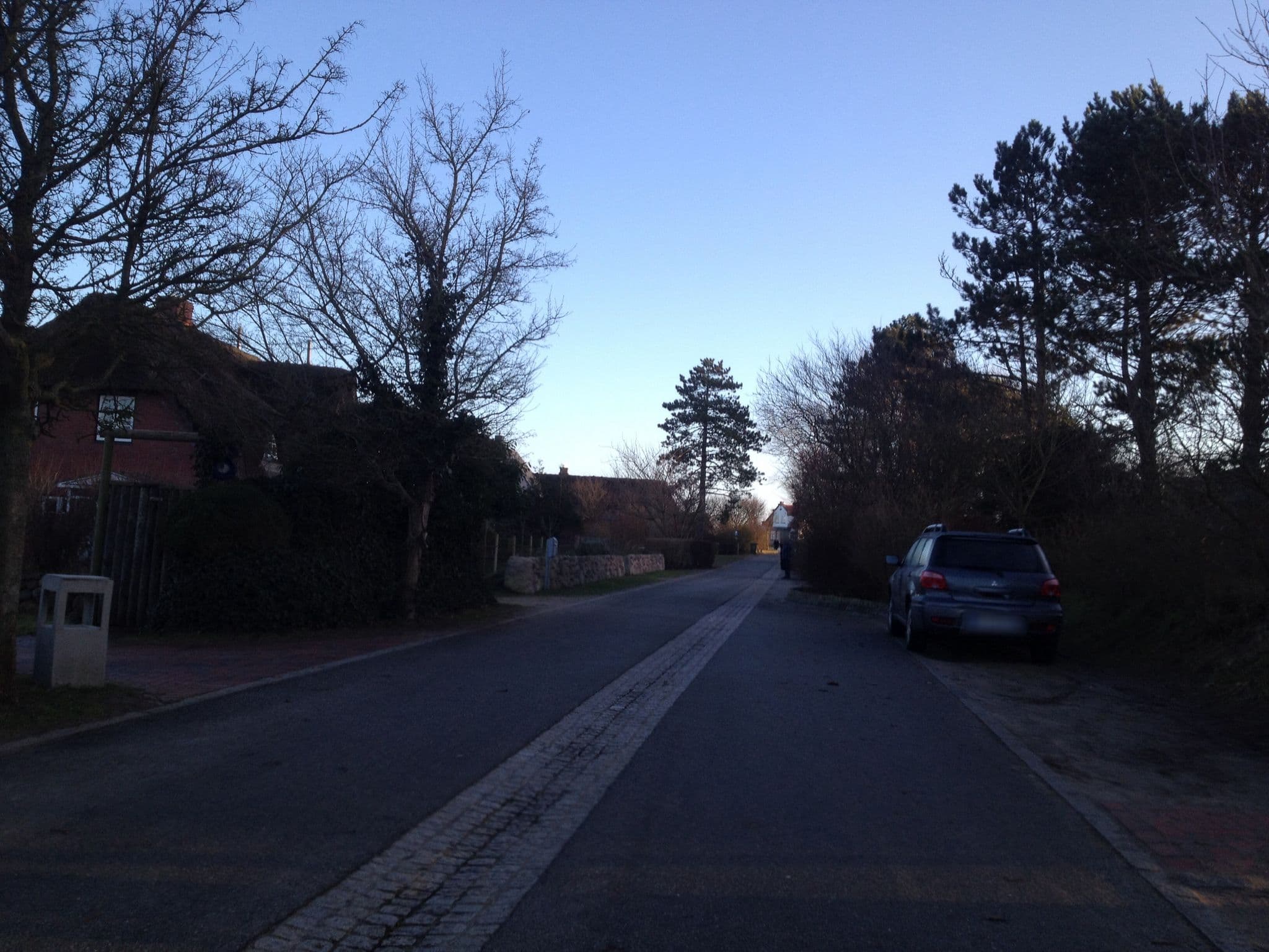 Street view near Friesenhof Kapitän Bendixen, Haus Hafis Wohnung 8, Wyk auf Föhr — © dmho (CC BY-SA · Mapillary)