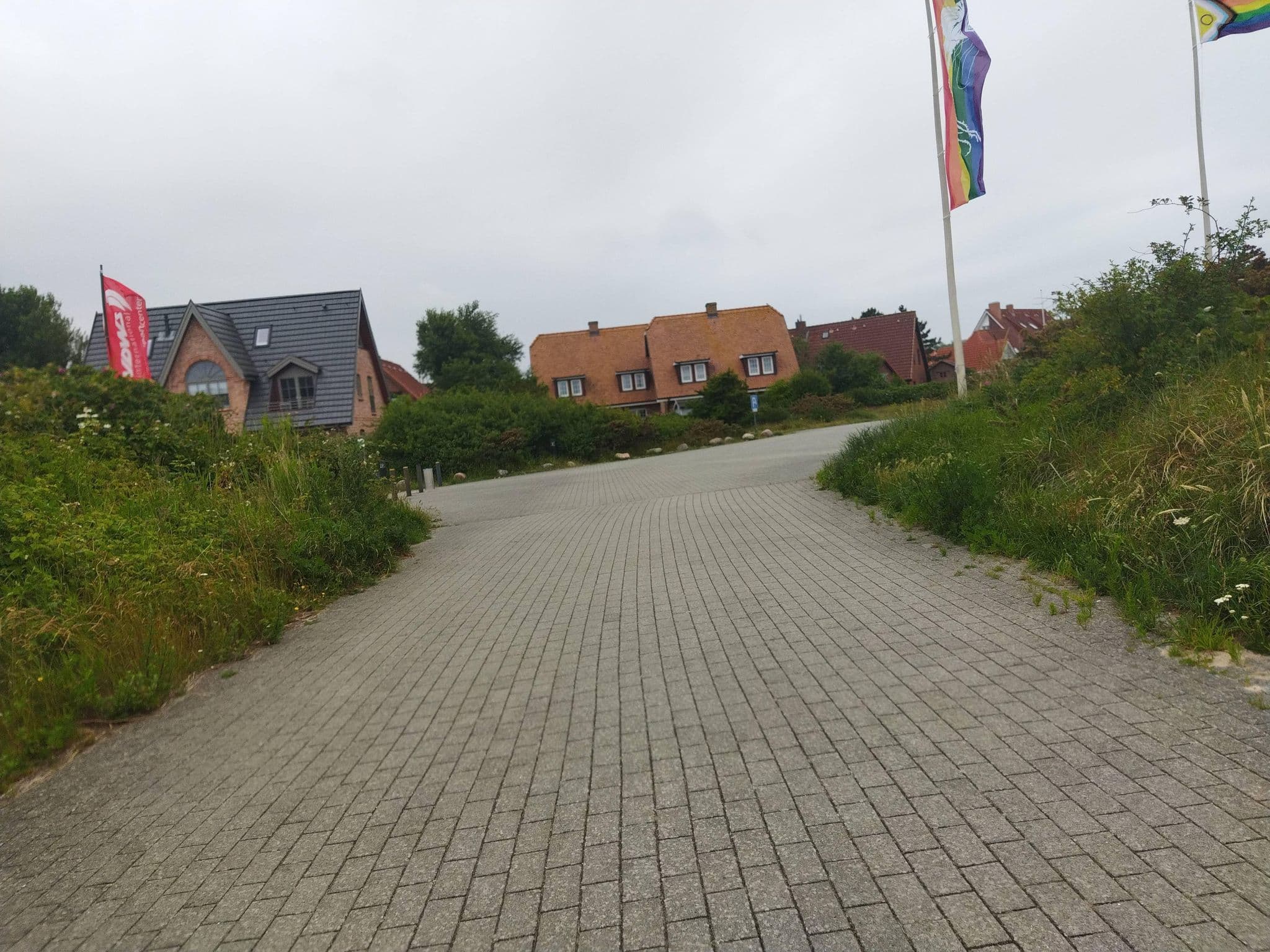 Street view near Müller, Rose und Höft, List — © changchun1 (CC BY-SA · Mapillary)