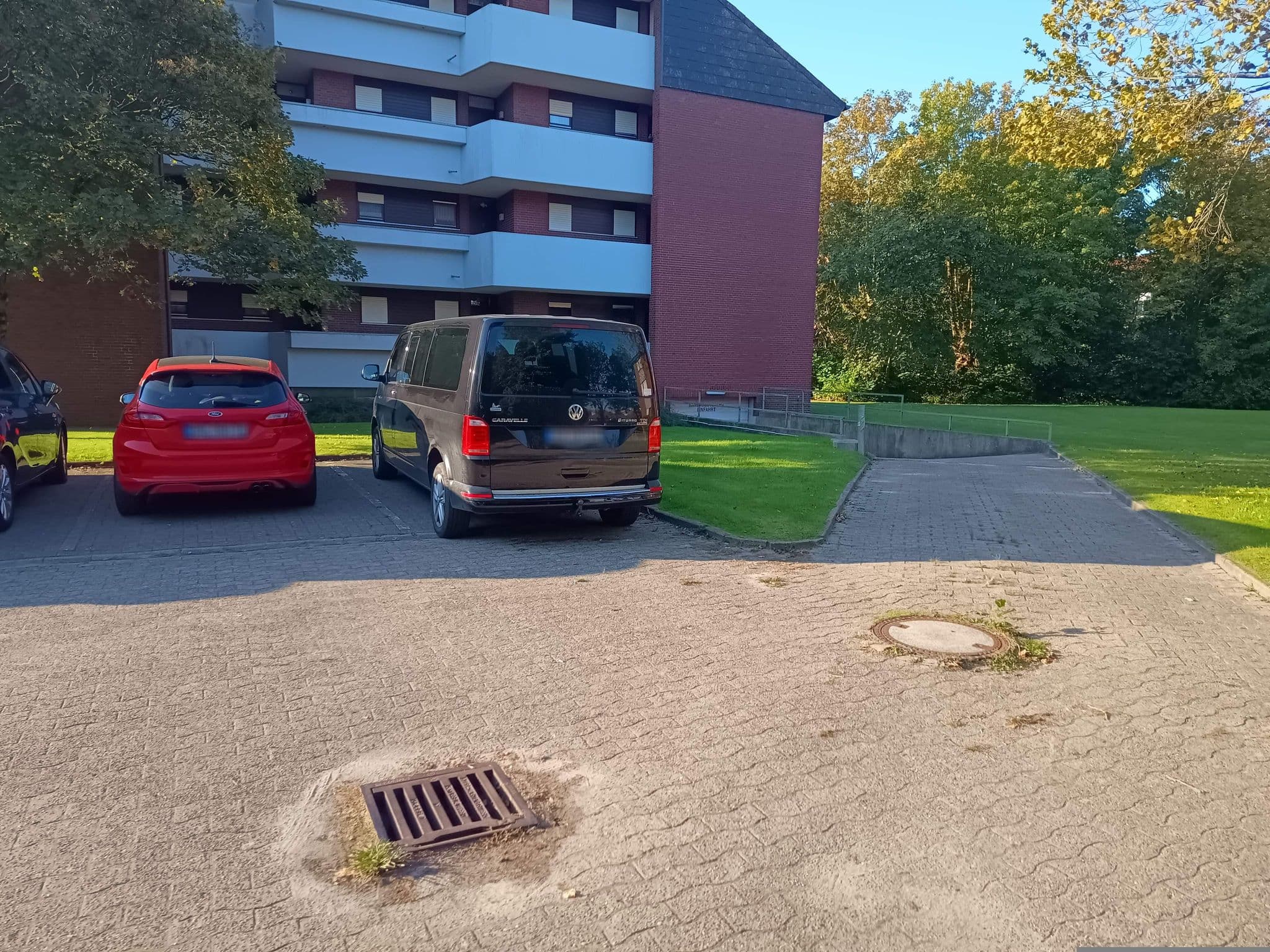 Street view near Tossens, Butjadingen — © zuse (CC BY-SA · Mapillary)