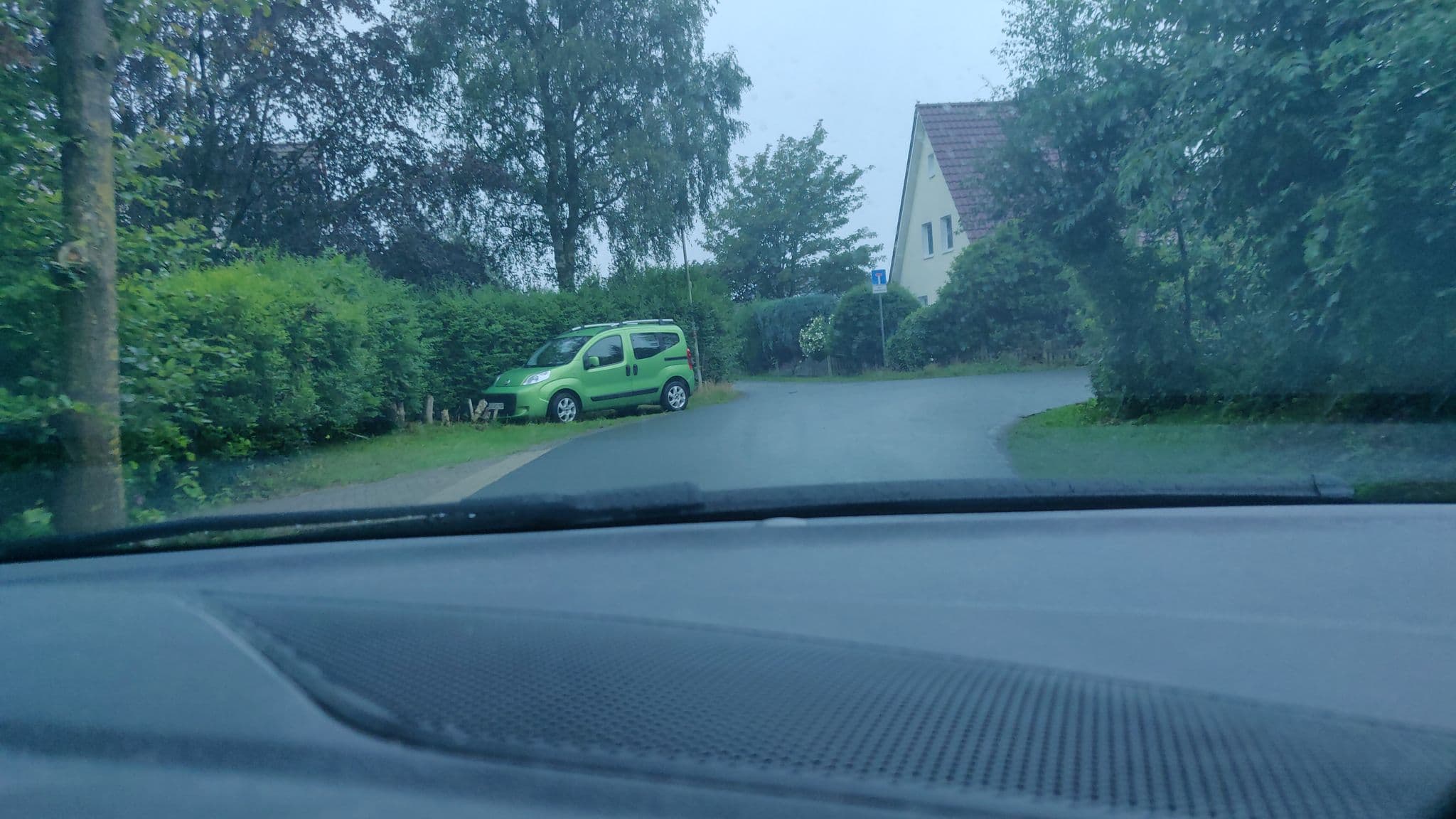 Street view near Sahlenburger Ferienhaus, Cuxhaven — © mighty_eighty (CC BY-SA · Mapillary)