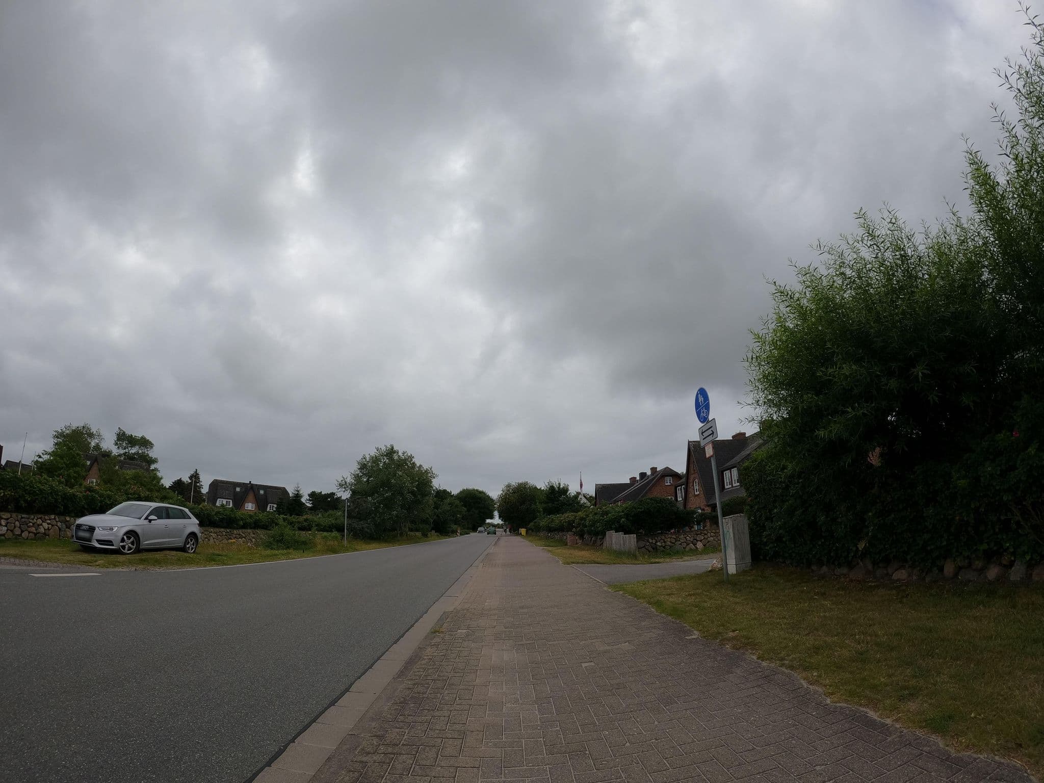 Street view near Heitmann Monika Ferienwohnungsvermietung, Tinnum — © strubbl (CC BY-SA · Mapillary)