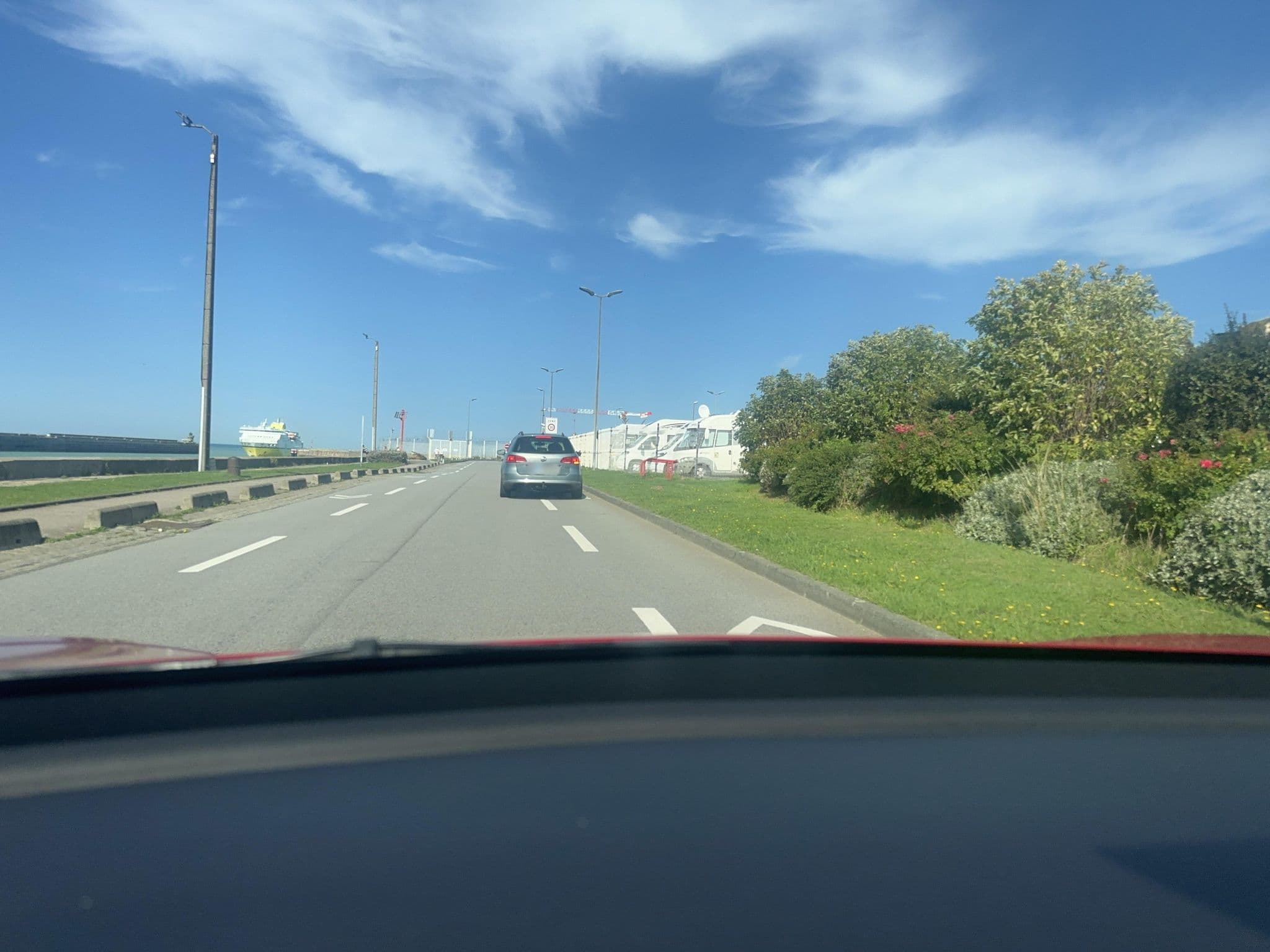 Street view near Aire Pollet à Dieppe, Dieppe — © thomasgrll (CC BY-SA · Mapillary)