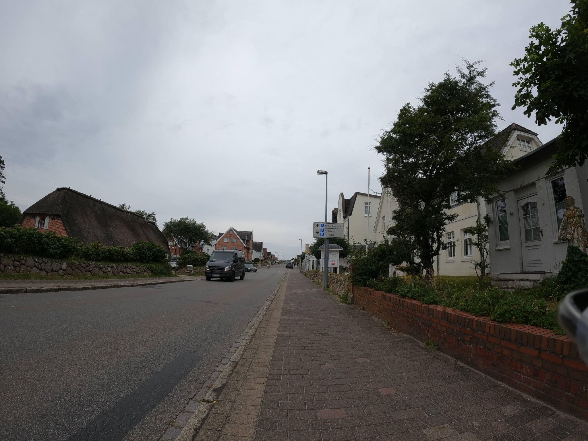 Street view near Wenningstedter Hof, Westerland — © strubbl (CC BY-SA · Mapillary)