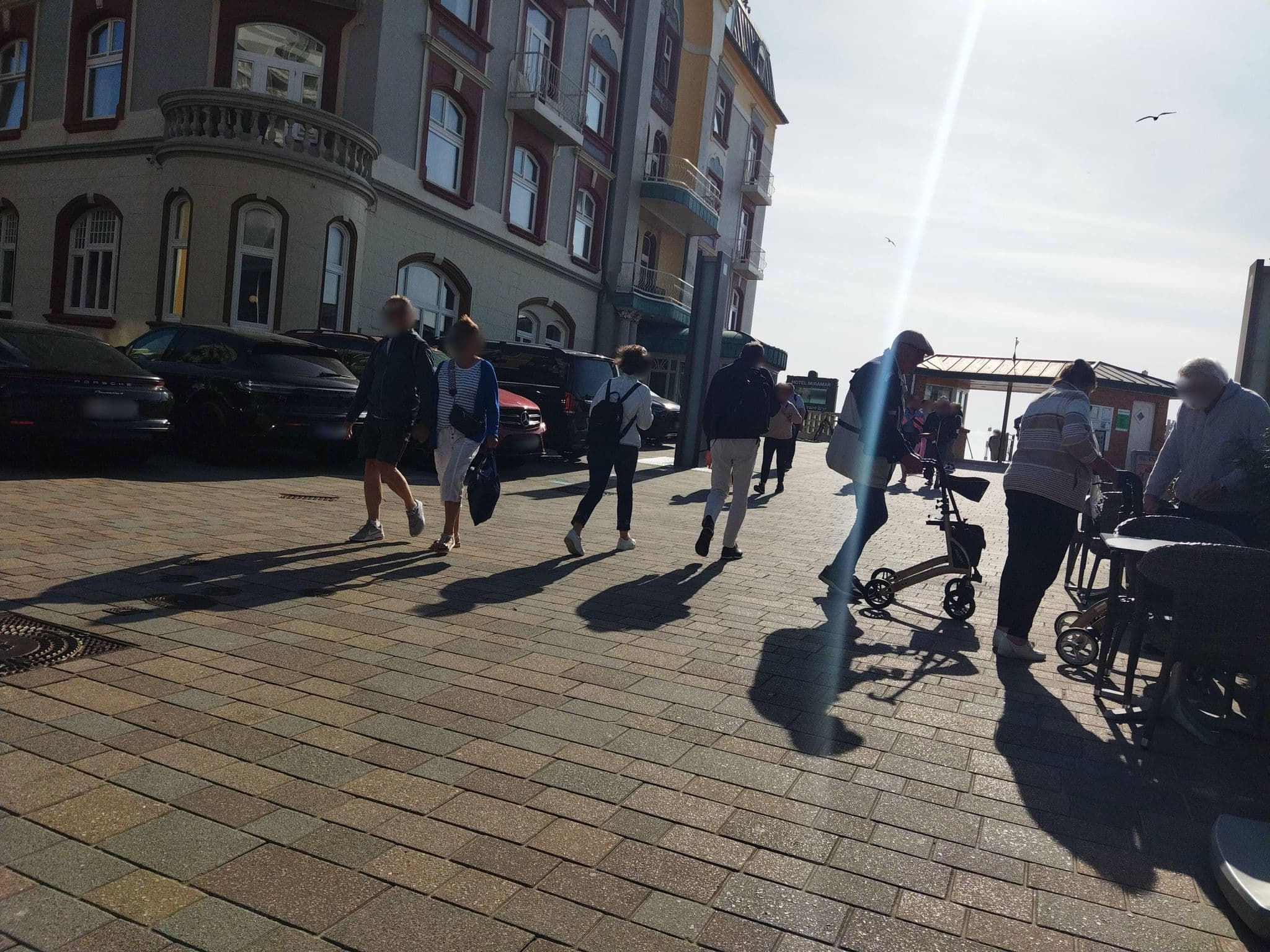 Street view near Dünenstrasse 12, Westerland — © changchun1 (CC BY-SA · Mapillary)