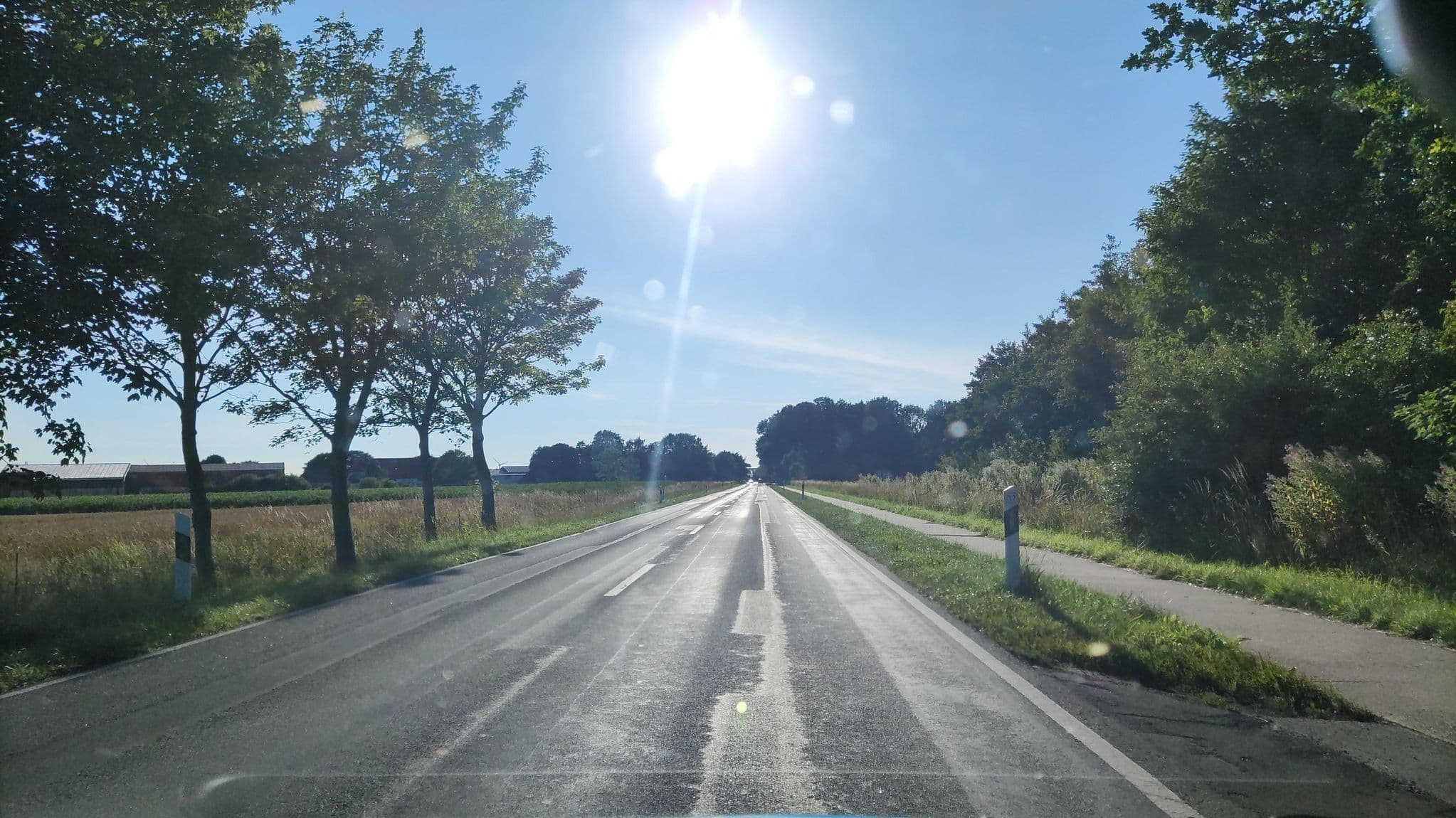 Street view near Ferienhof Gerken, Neuharlingersiel — © hotteliene (CC BY-SA · Mapillary)