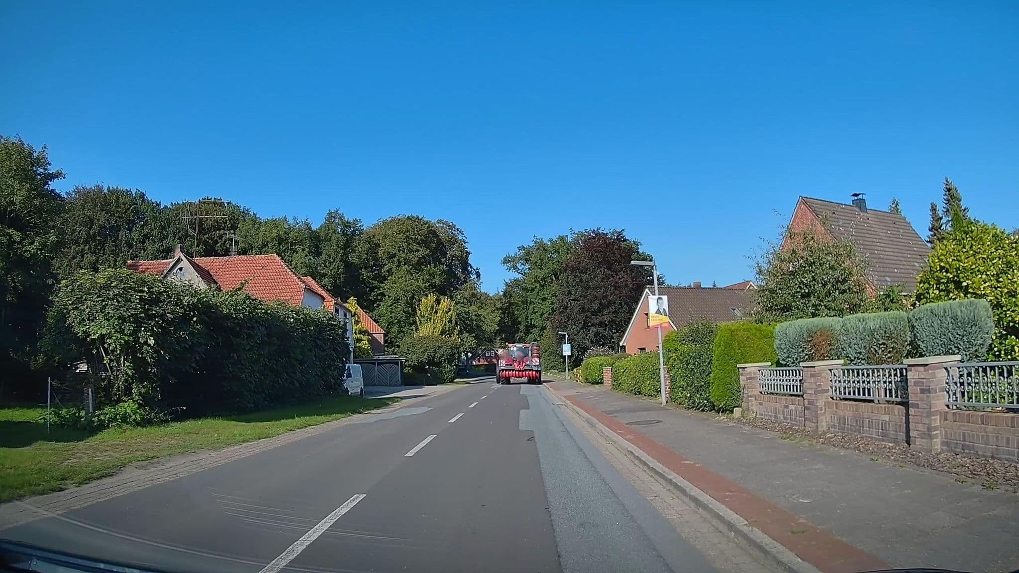 Street view near Ferienwohnung An der Mühle, Nordholz — © hendel (CC BY-SA · Mapillary)