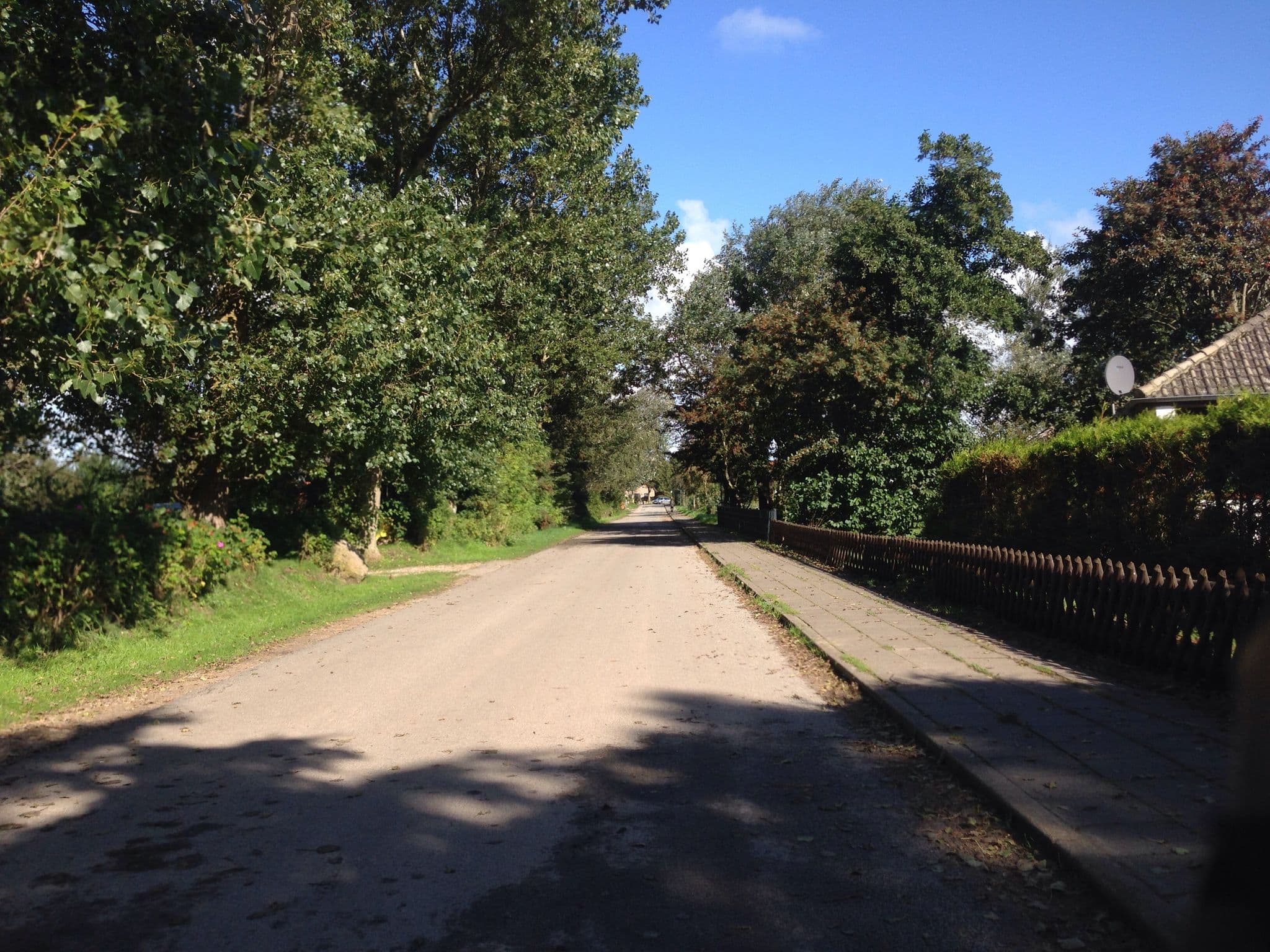 Street view near Feriendomizil Gotingkliff, Wyk auf Föhr — © mjay (CC BY-SA · Mapillary)