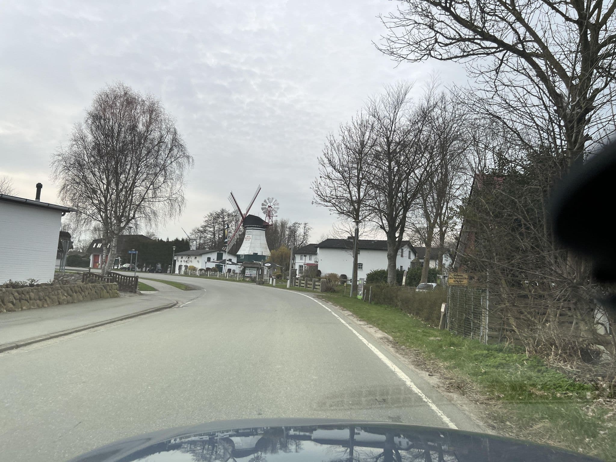 Street view near Alte Warft, Büsum — © robffm (CC BY-SA · Mapillary)