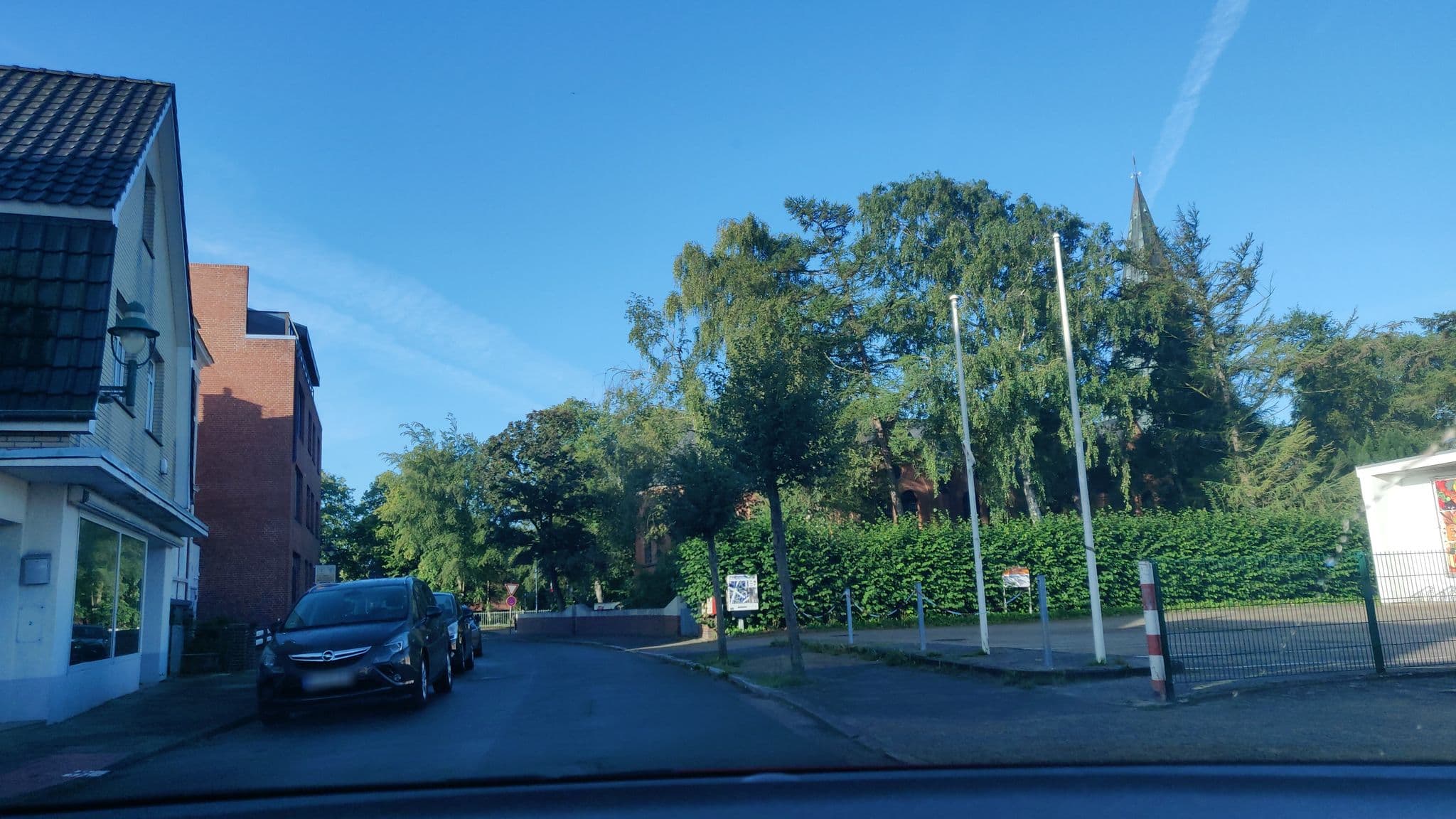 Street view near Hotel Neptuns Ankerplatz, Cuxhaven — © mighty_eighty (CC BY-SA · Mapillary)