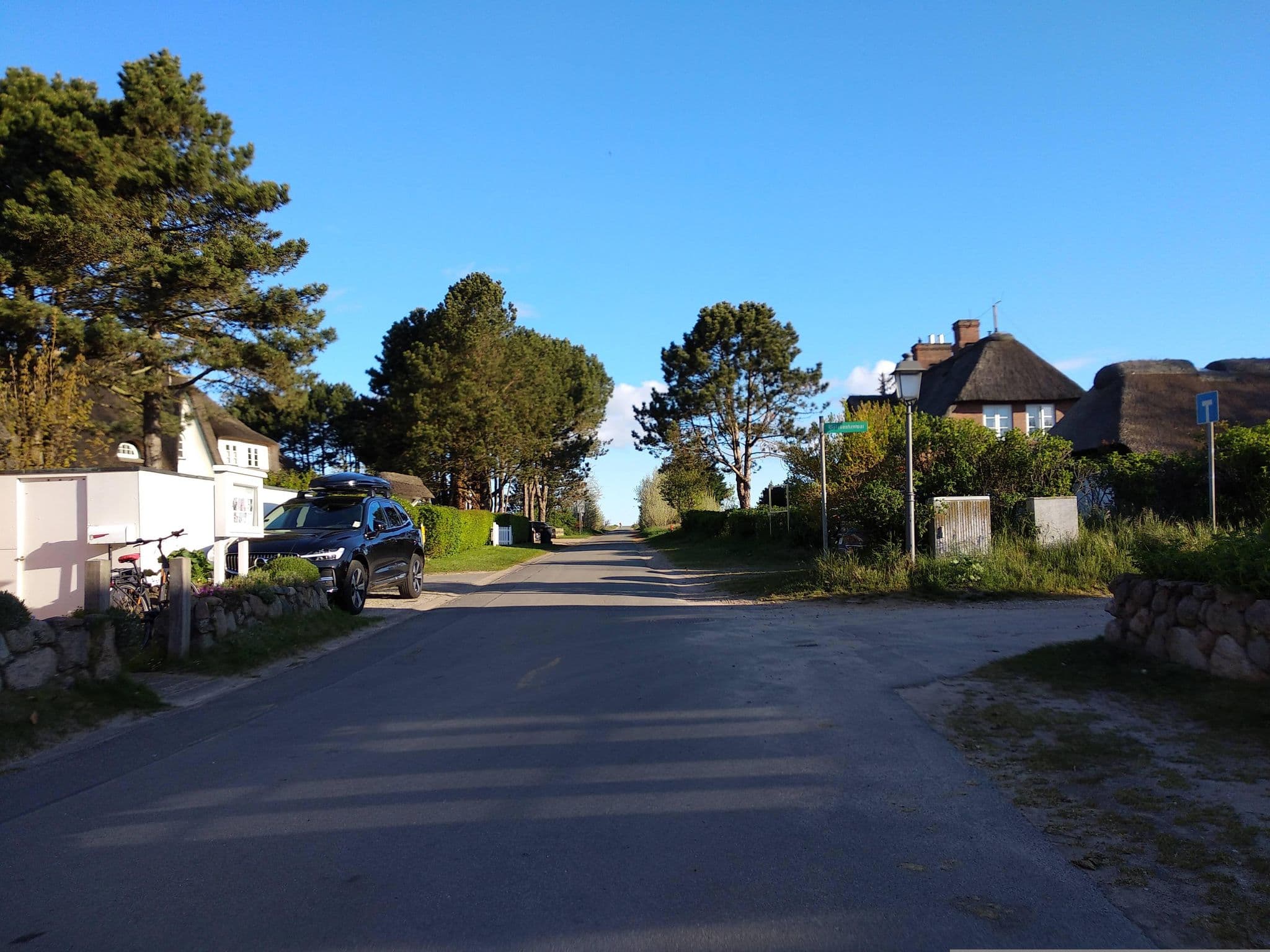 Street view near Ferienhaus Drews, Wyk auf Föhr — © steinm (CC BY-SA · Mapillary)