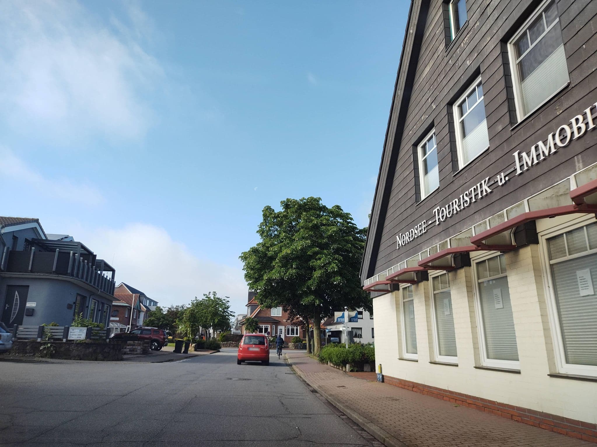 Street view near Ferienwohnung am Ententeich, Büsum — © thetornado76 (CC BY-SA · Mapillary)
