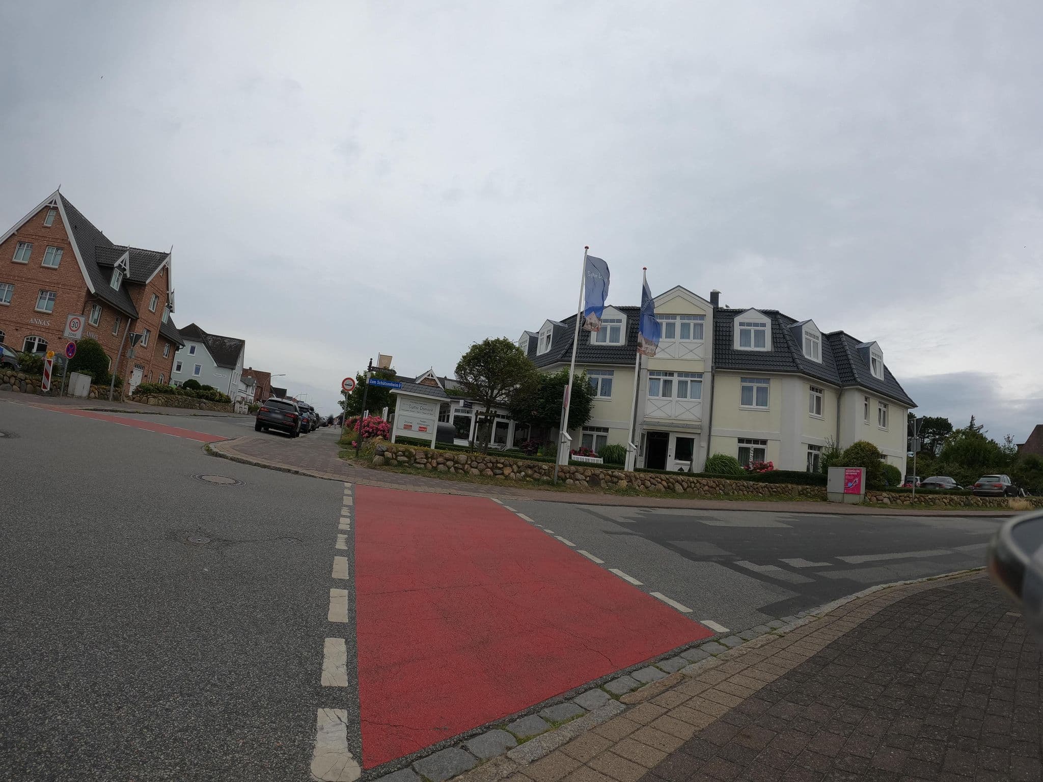 Street view near Sylter Domizil First-Class-Hotel garni, Westerland — © strubbl (CC BY-SA · Mapillary)