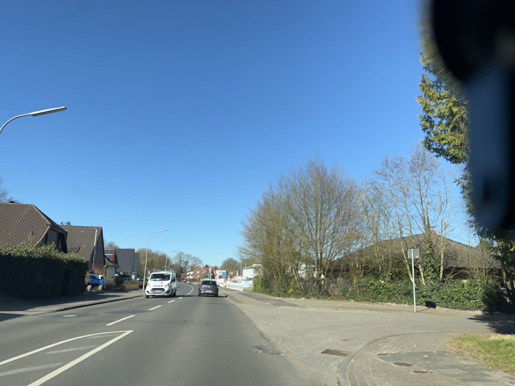 Street view near Möwenhaus, Wilhelmshaven — © Isilcalgan (CC BY-SA · Mapillary)