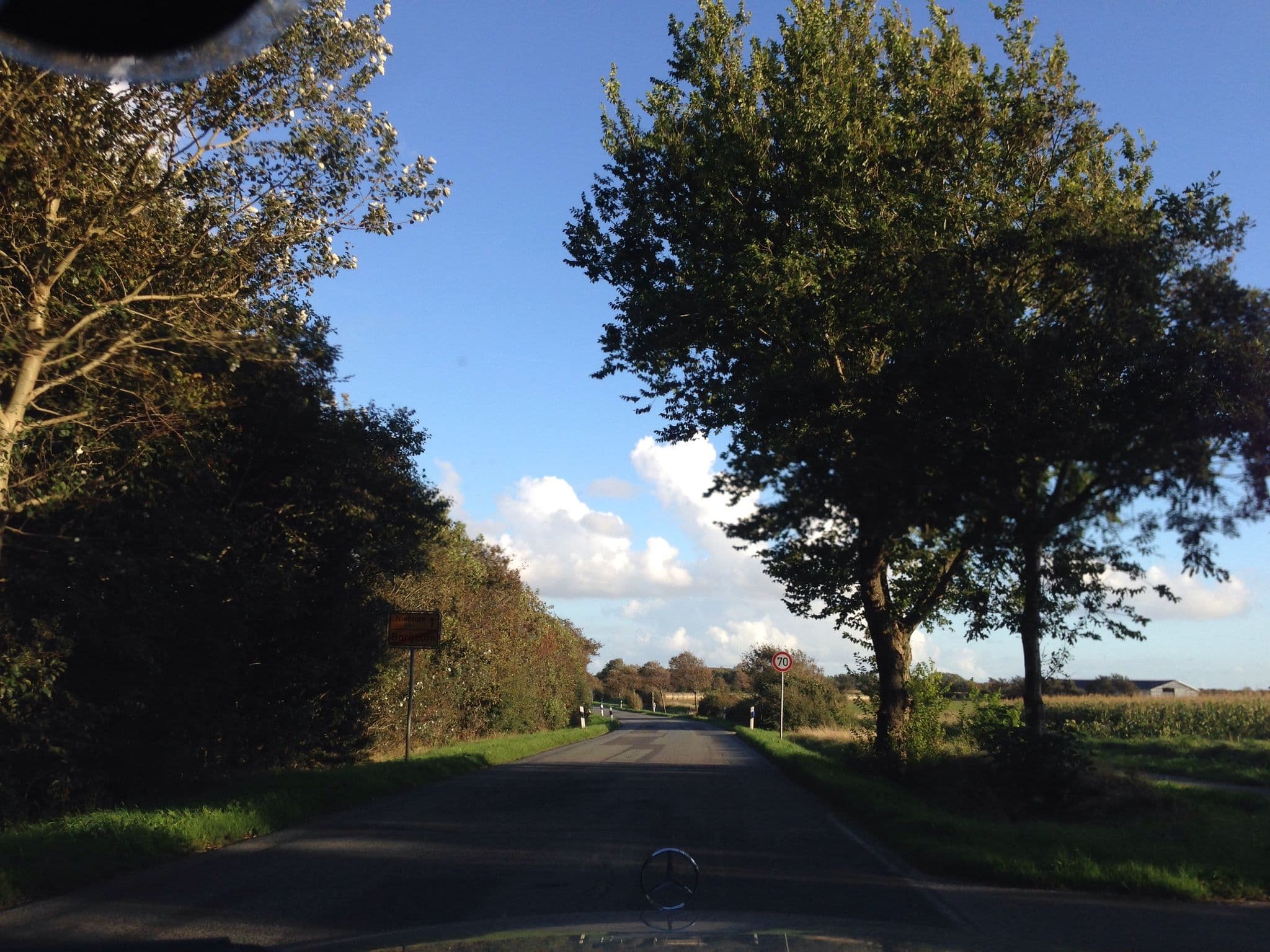 Street view near Ferienwohnng in Borgsum-oben links, Wyk auf Föhr — © mjay (CC BY-SA · Mapillary)