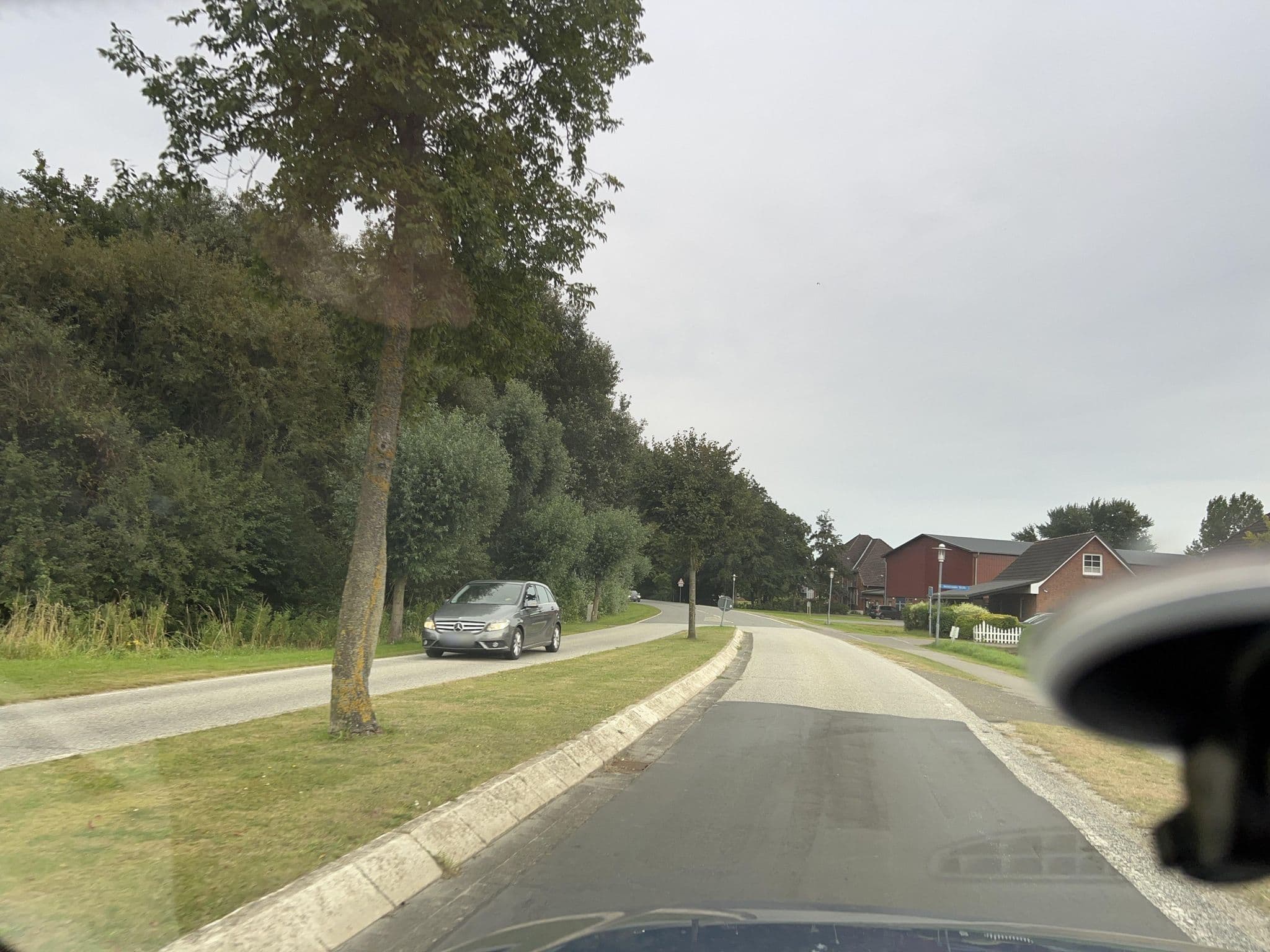 Street view near Haus Nordstrand, Büsum — © robffm (CC BY-SA · Mapillary)