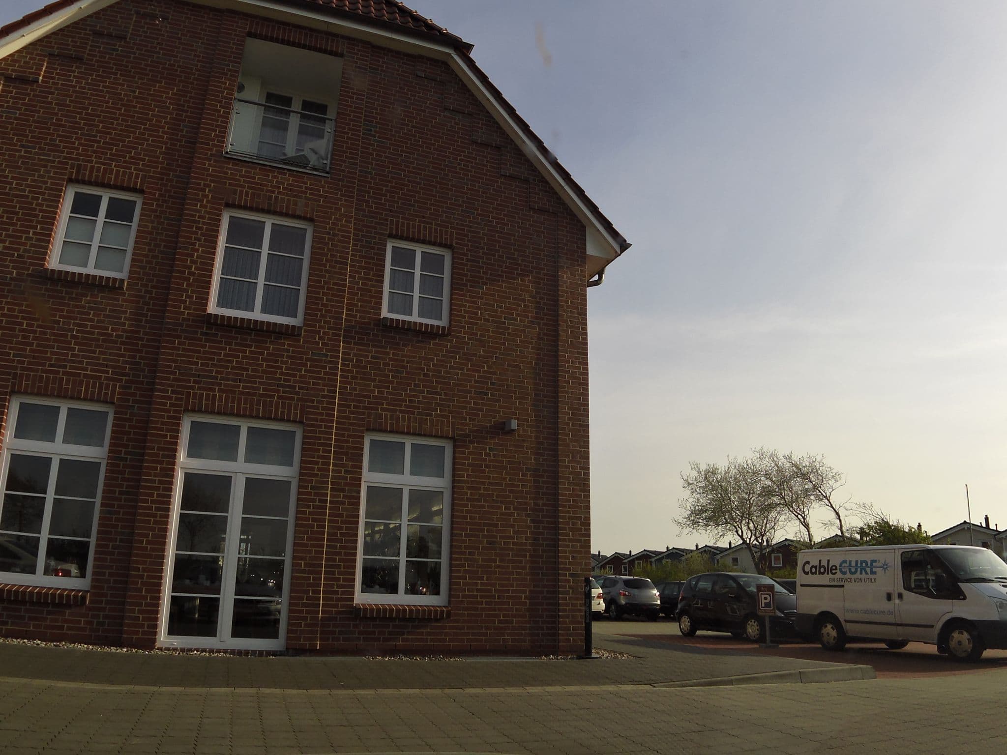 Street view near Hotel & Restaurant Neuwarf, Wyk auf Föhr — © chuck (CC BY-SA · Mapillary)
