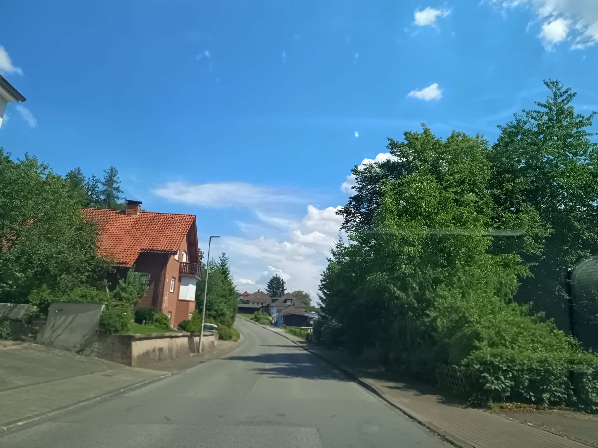 Street view near Lessmann-Meier Ewald, Lügde — © thetornado76 (CC BY-SA · Mapillary)