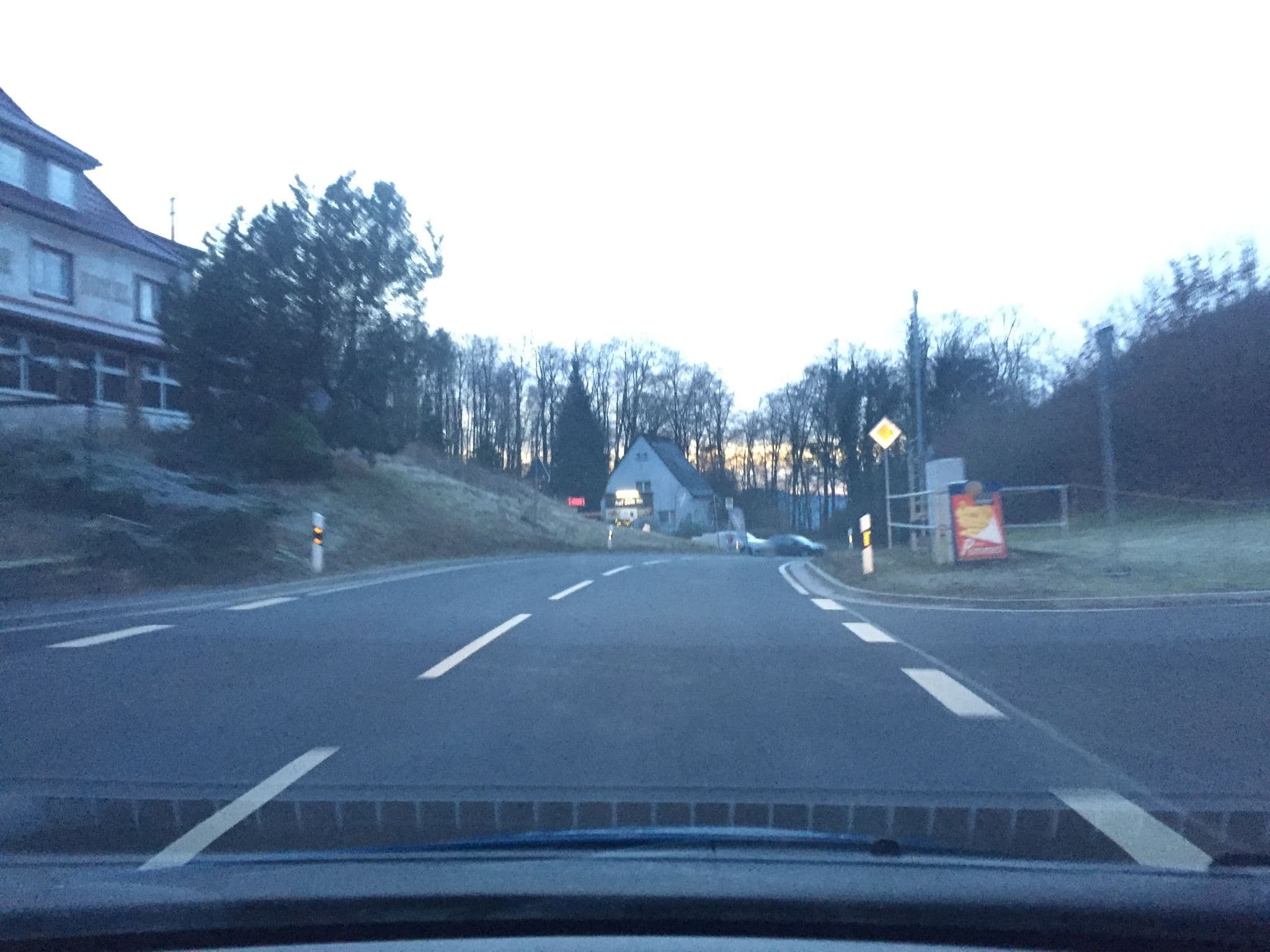Street view near Ith Hotel, Eschershausen — © hotteliene (CC BY-SA · Mapillary)