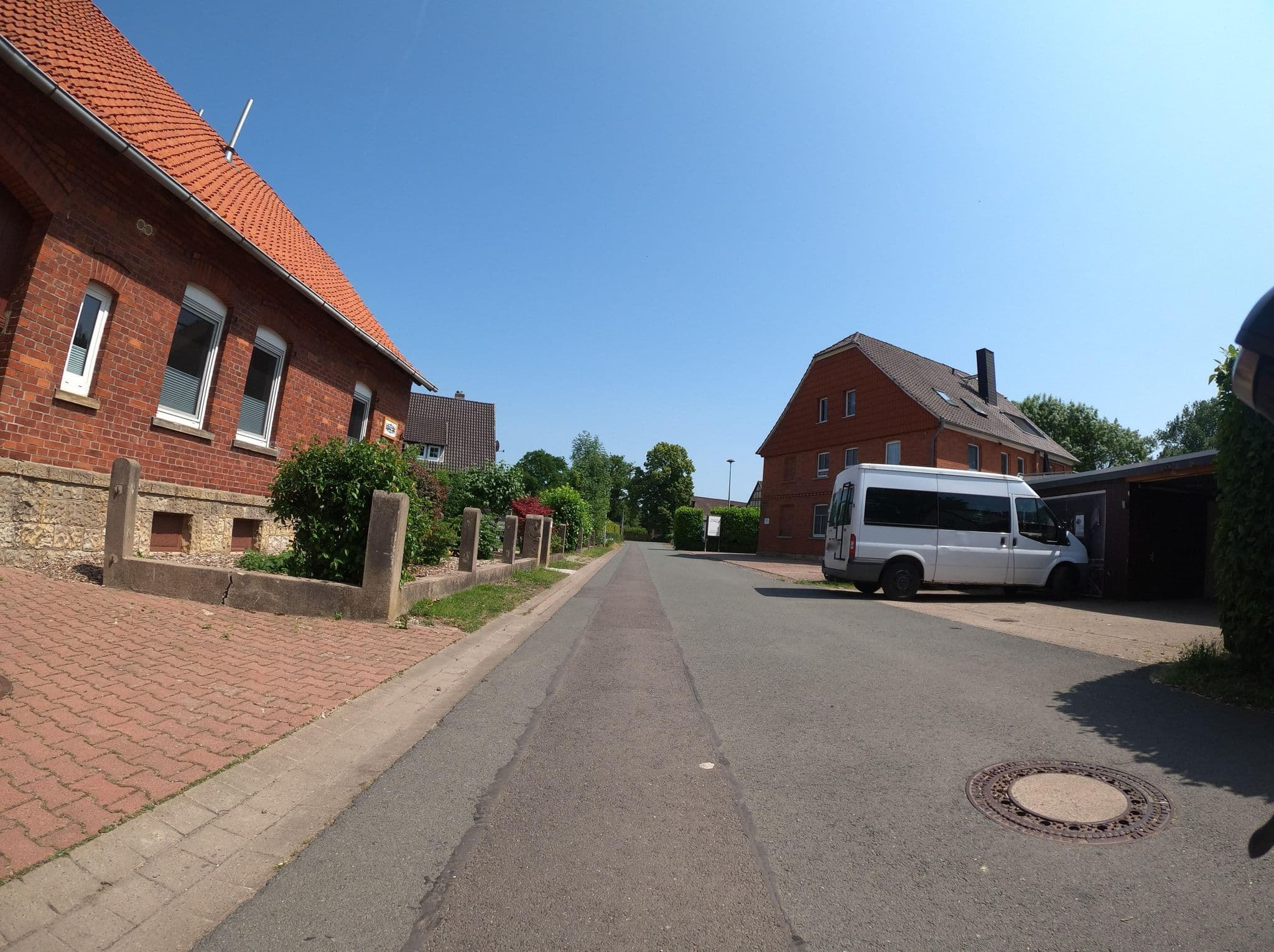 Street view near Weserlounge Apartments, Rinteln — © Langfahrer (CC BY-SA · Mapillary)