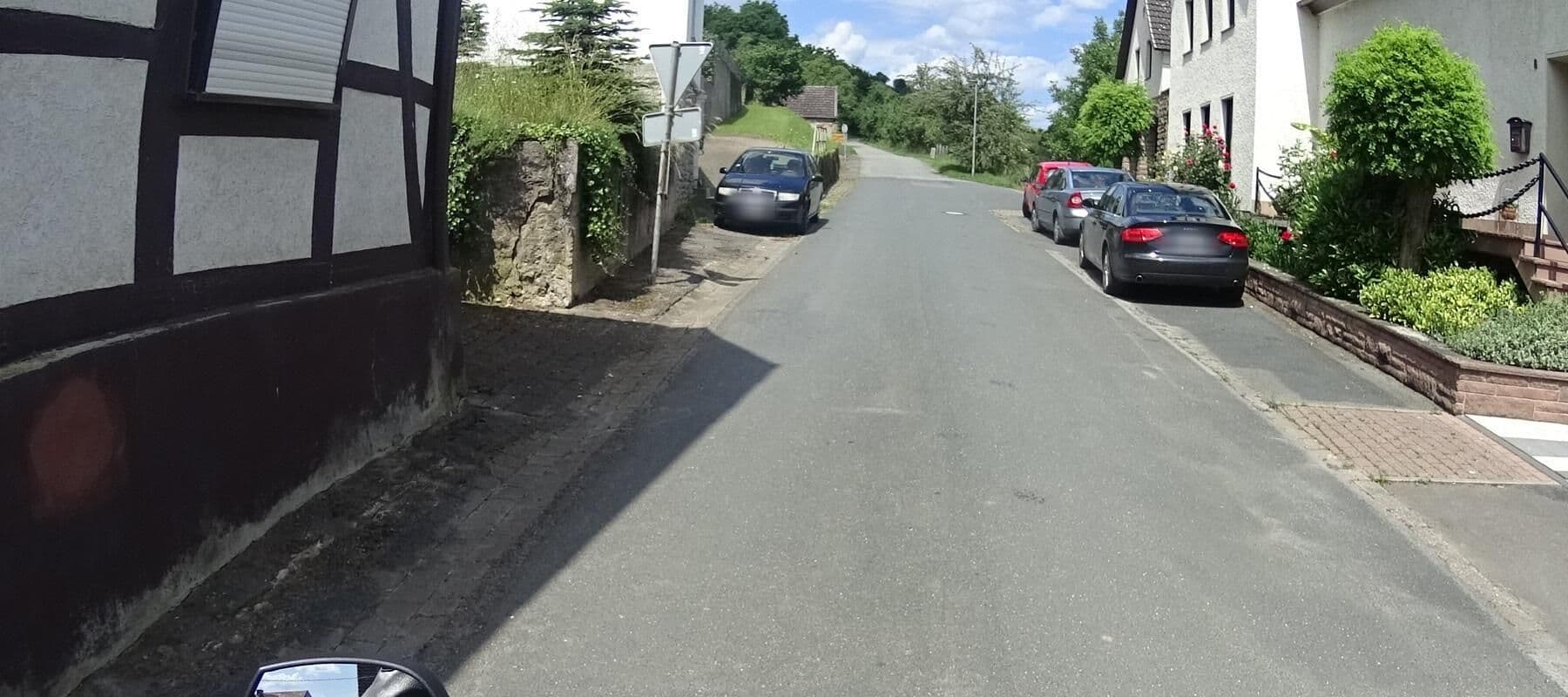 Street view near Ferienwohnung Lotz, Polle — © klausx (CC BY-SA · Mapillary)