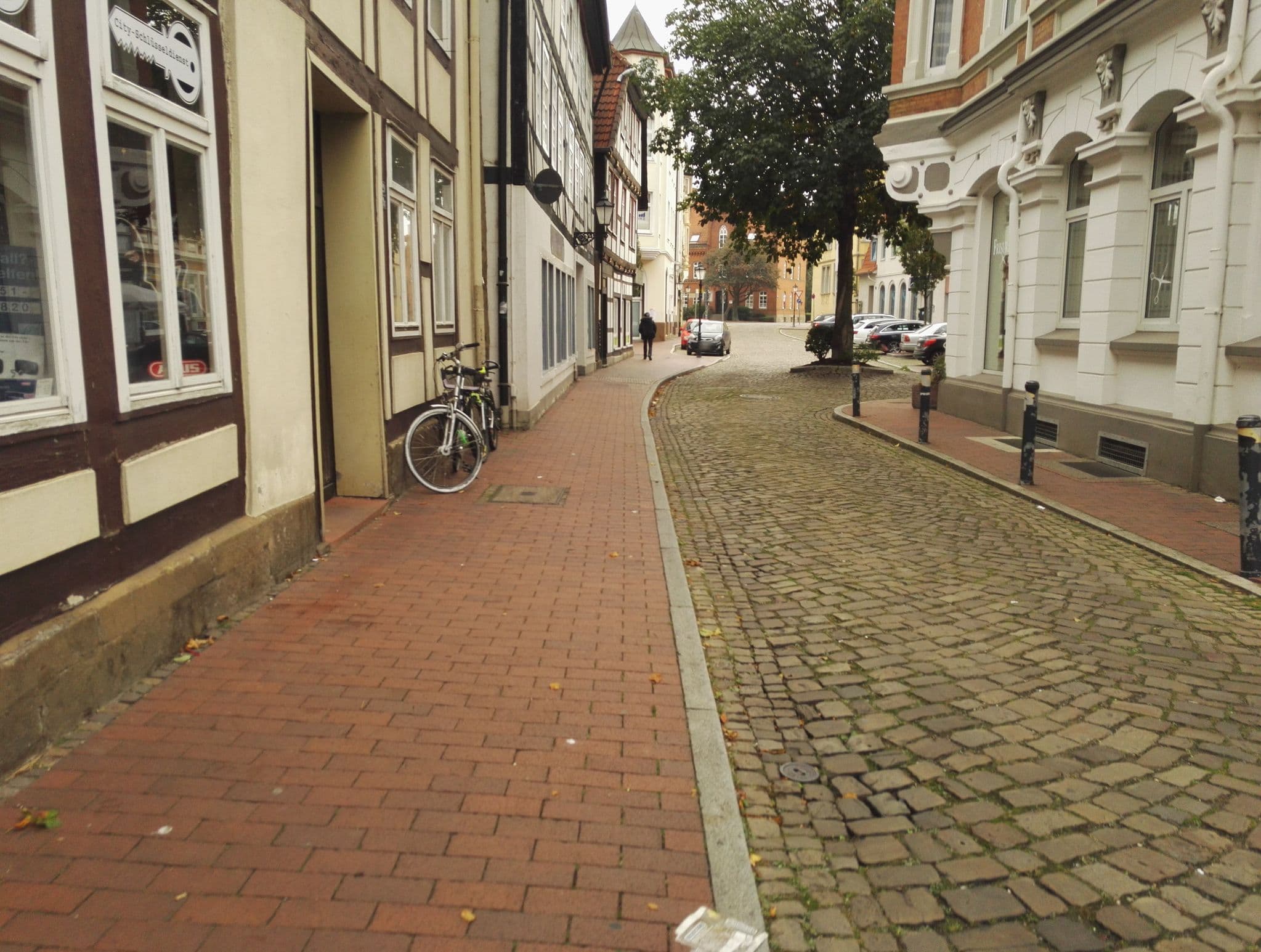 Street view near Haus der Harmonie, Hameln — © aceini (CC BY-SA · Mapillary)