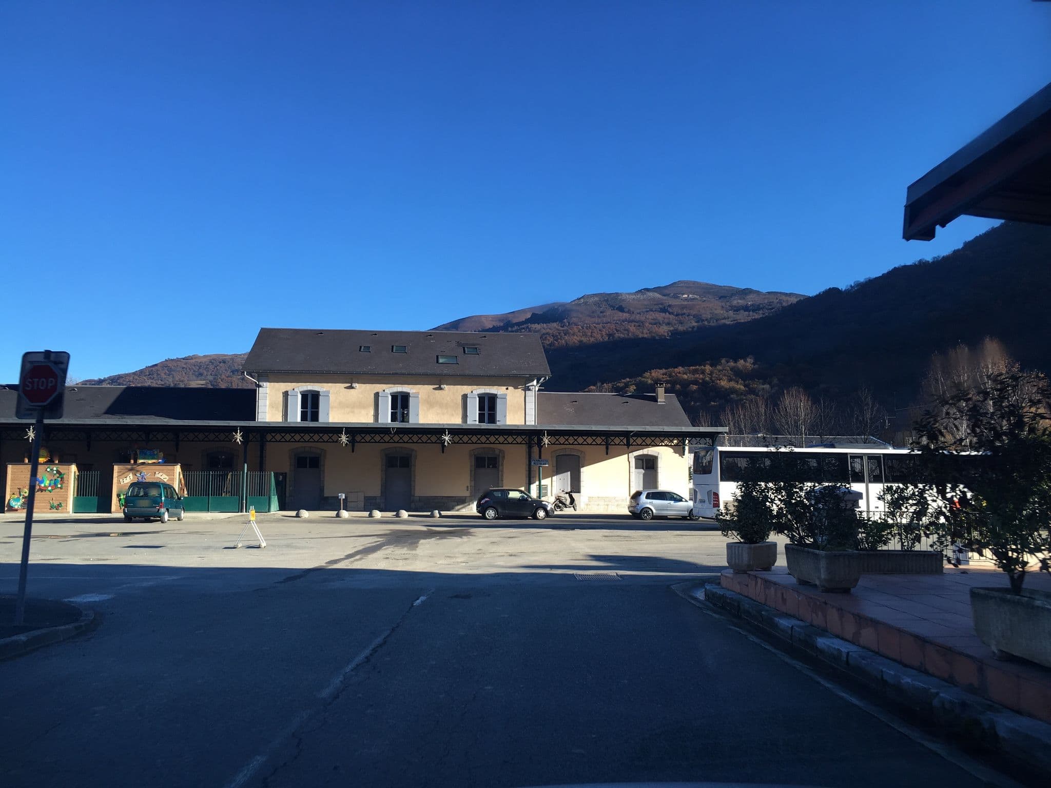 Street view near Grand Hotel de France, Pierrefitte-Nestalas — © cquest (CC BY-SA · Mapillary)