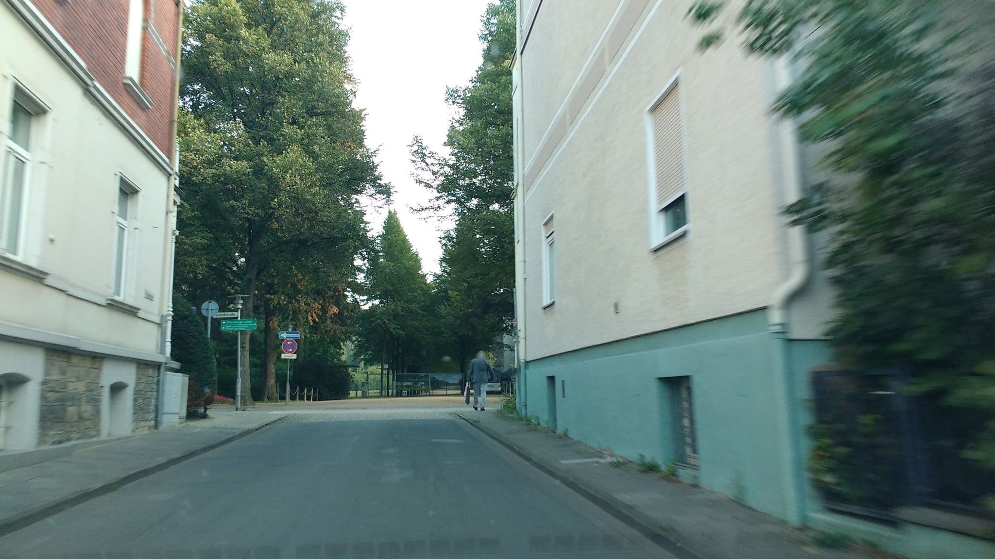 Street view near Hotel Hamburg, Bad Pyrmont — © thetornado76 (CC BY-SA · Mapillary)