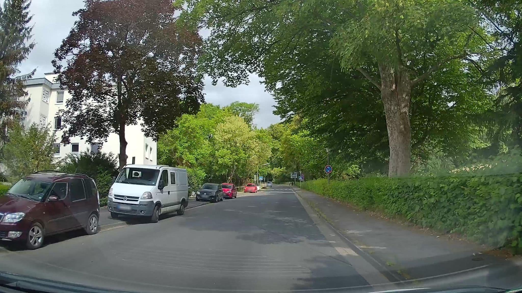 Street view near FIRST BISMARCK Apartment, Bad Pyrmont — © hendel (CC BY-SA · Mapillary)