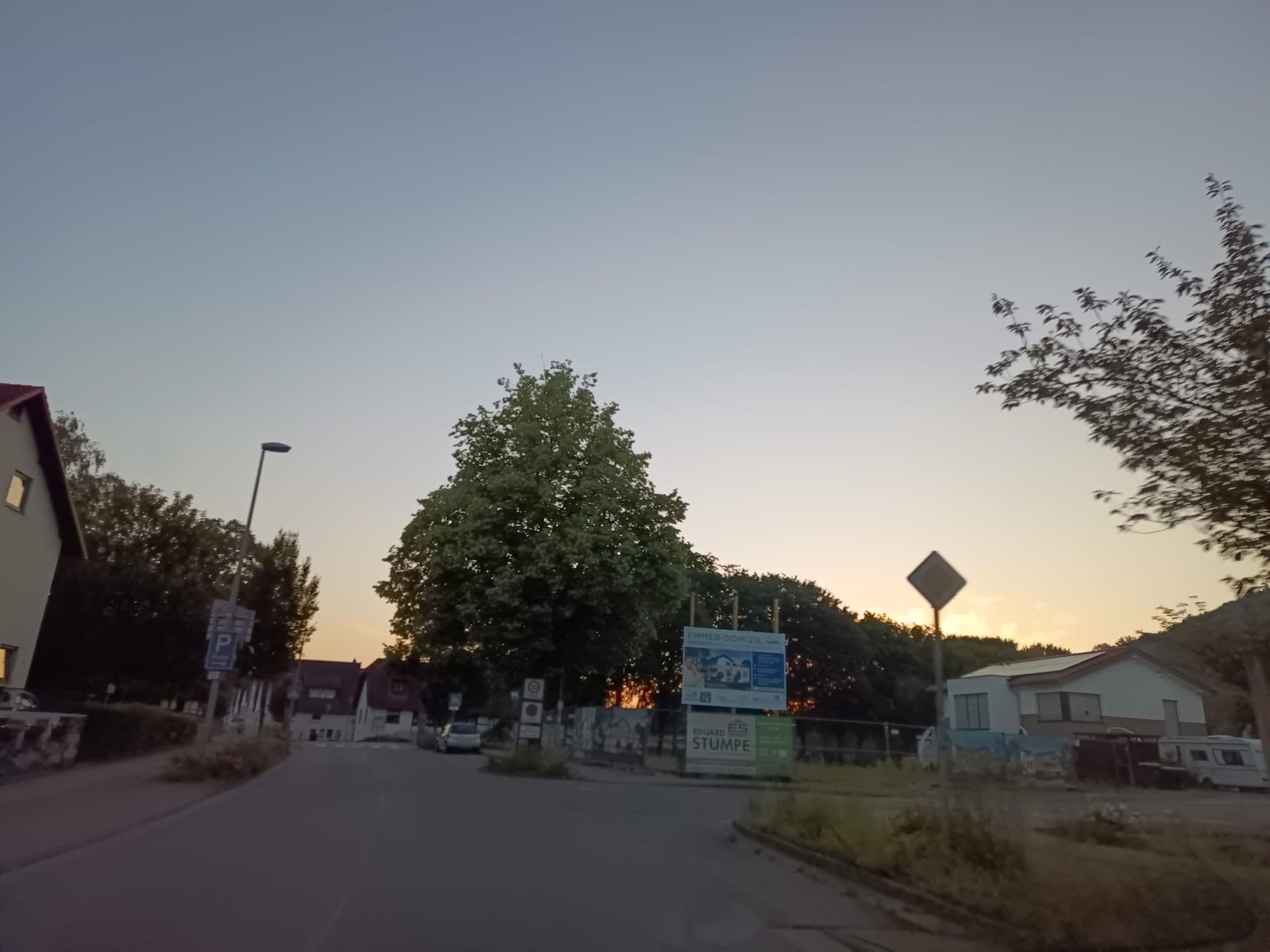 Street view near Zu den zwei Linden, Lügde — © thetornado76 (CC BY-SA · Mapillary)