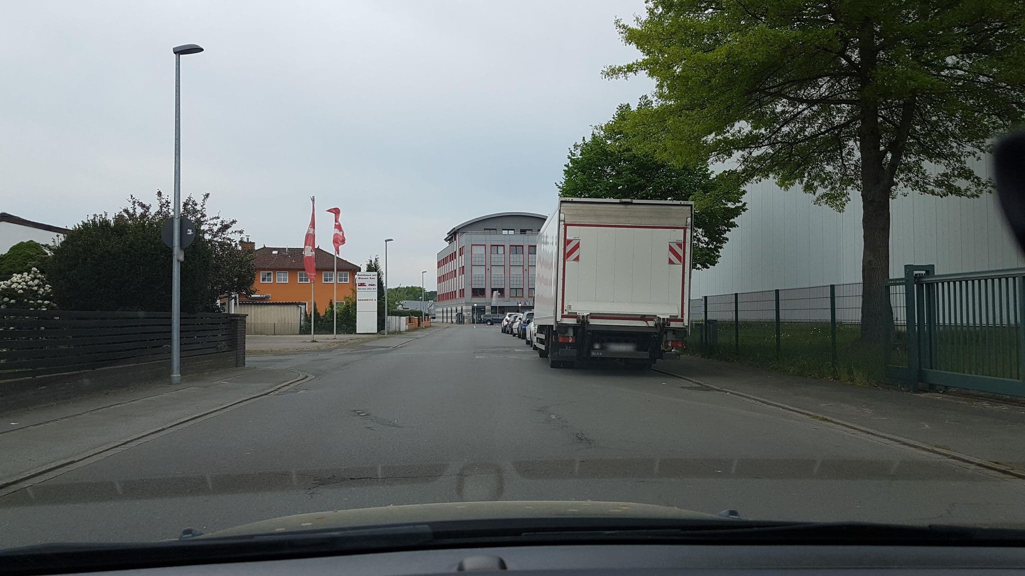 Street view near Etap Hotel Hannover West Garbsen, Garbsen — © Langfahrer (CC BY-SA · Mapillary)
