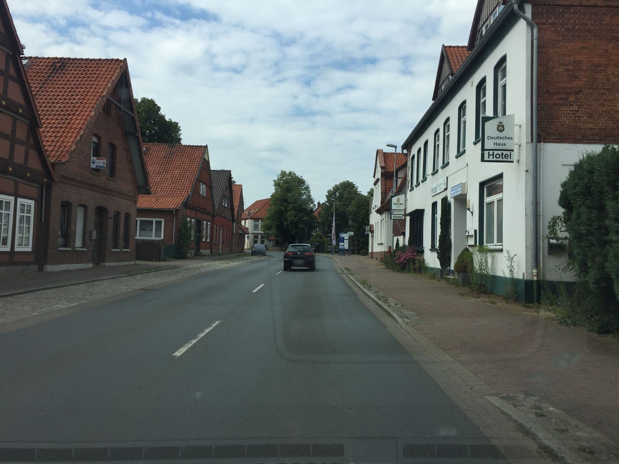 Street view near Hotel Deutsches Haus, Liebenau — © xanu (CC BY-SA · Mapillary)