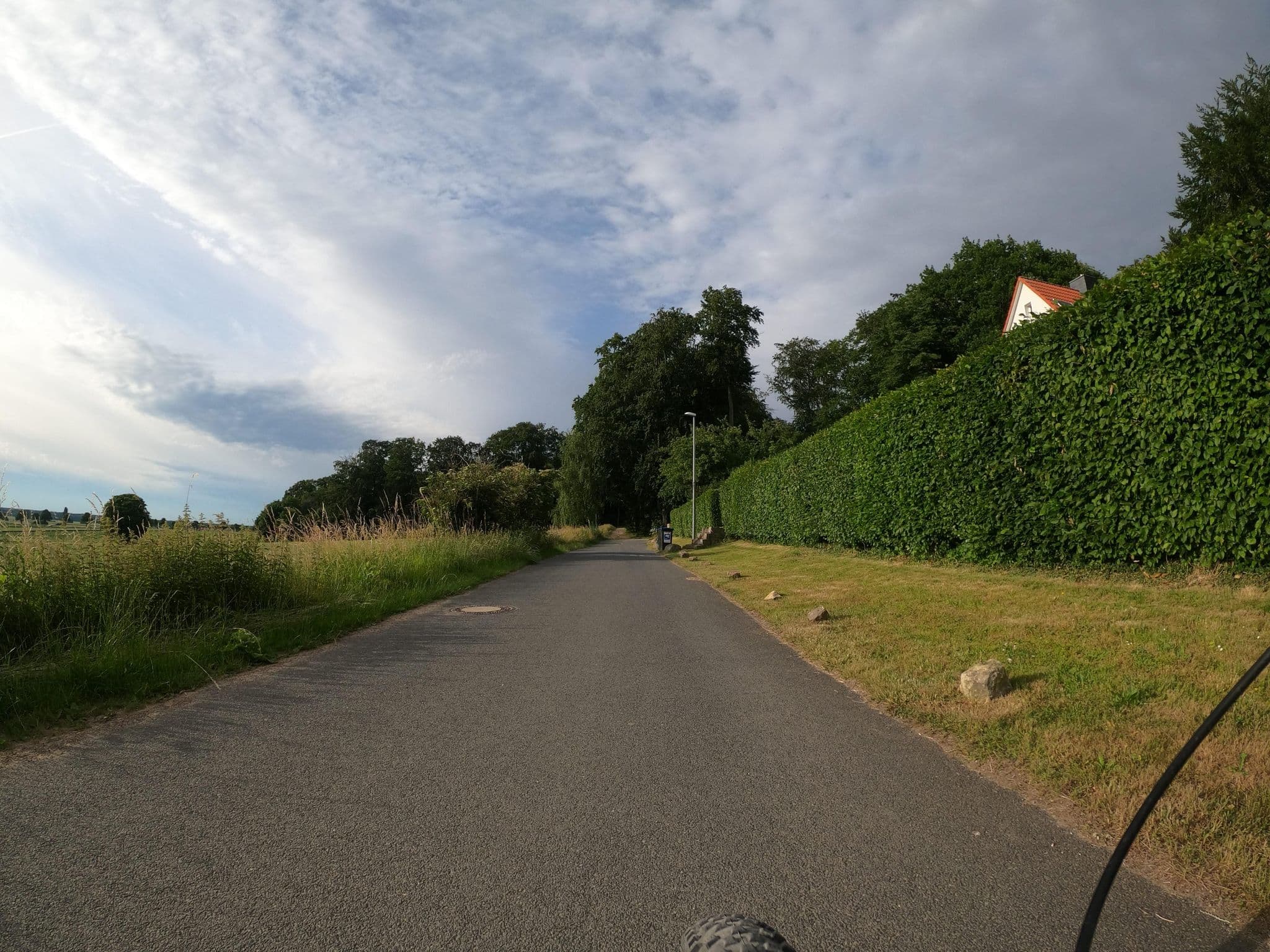 Street view near Ferienwohnung am Benther Berg, Gehrden — © Langfahrer (CC BY-SA · Mapillary)