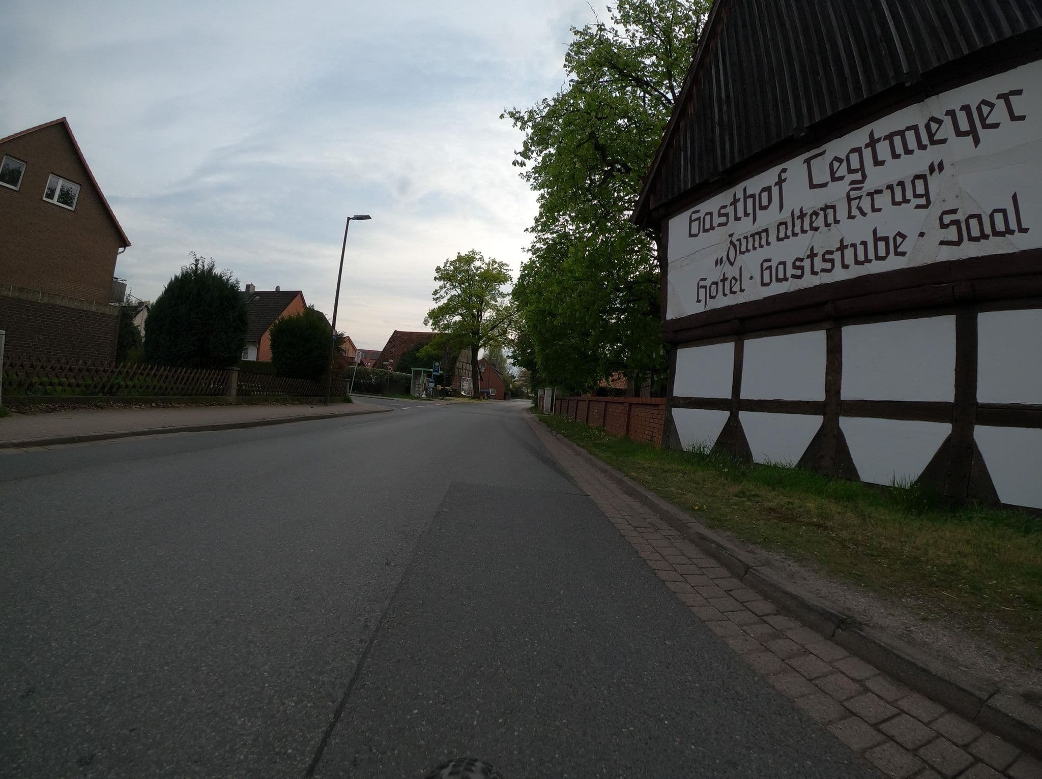 Street view near Hotel Tegtmeyer, Stöcken — © Langfahrer (CC BY-SA · Mapillary)
