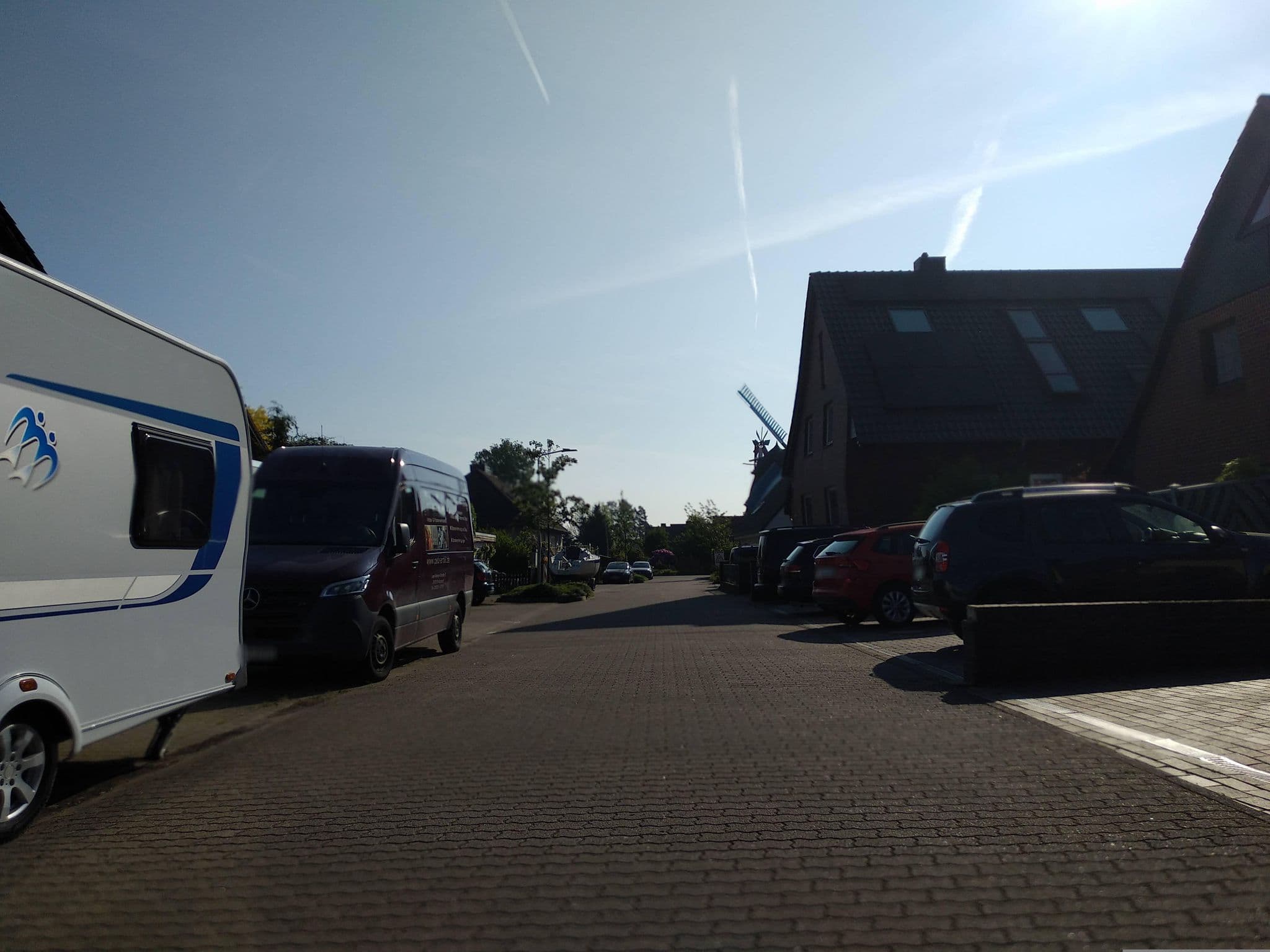 Street view near Haus Kranenborgh im Mühlenspiegel Steinhude am Meer, Hagenburg — © steinm (CC BY-SA · Mapillary)