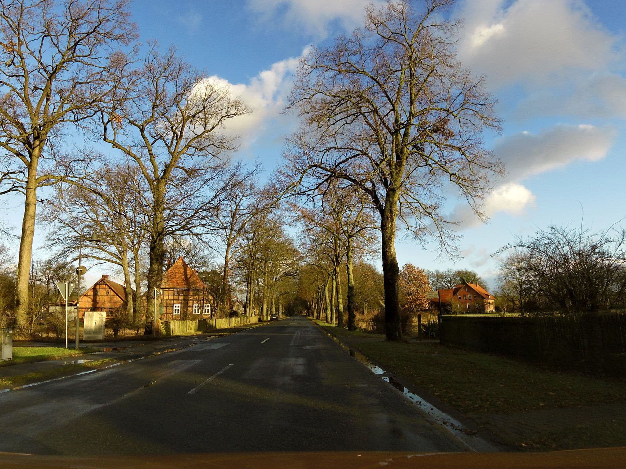 Street view near Ferienhaus Sonnenrein, Ahlden — © moenk (CC BY-SA · Mapillary)