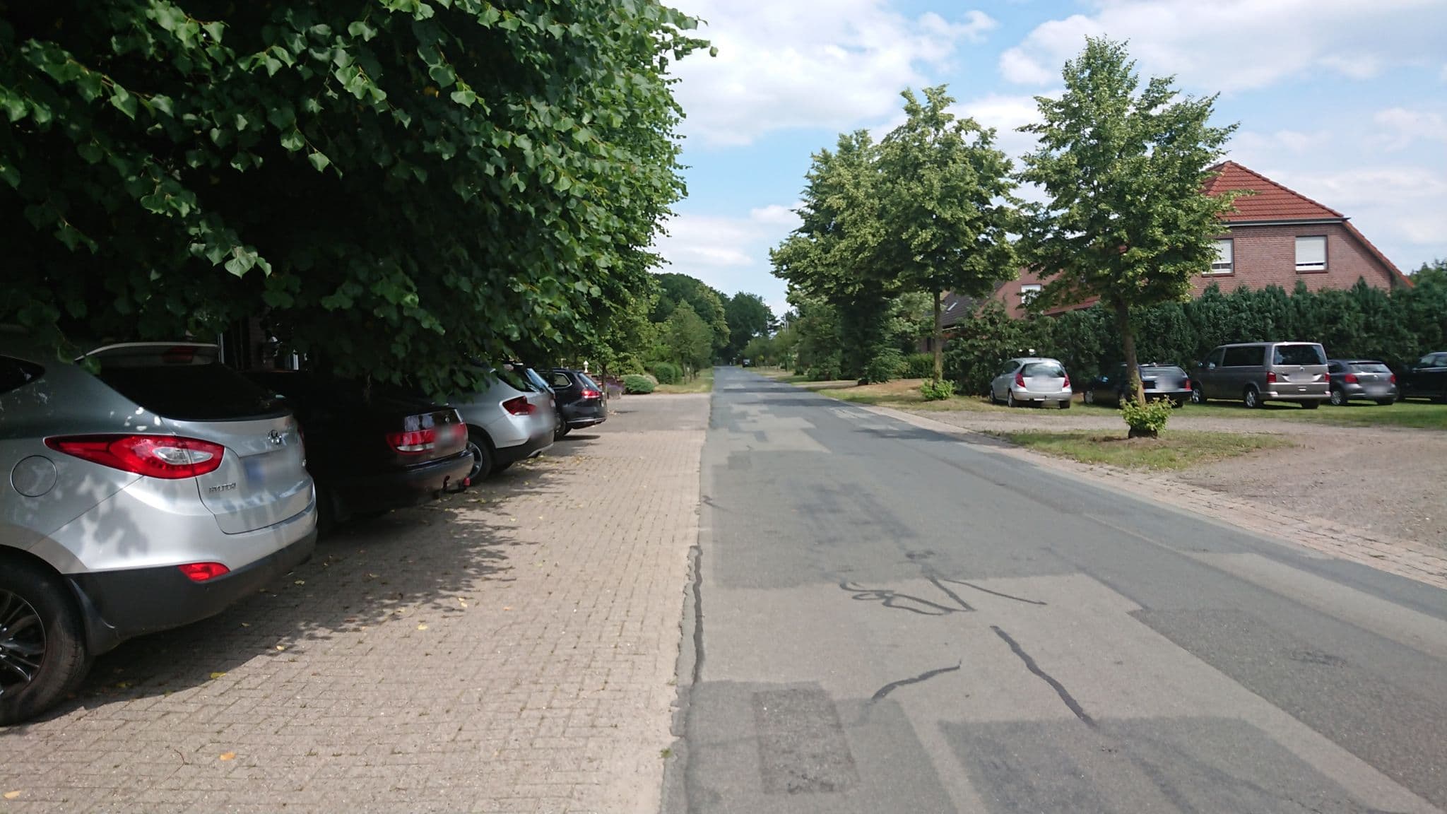 Street view near Meinzen Hotel- und Gaststätte, Landesbergen — © thx (CC BY-SA · Mapillary)