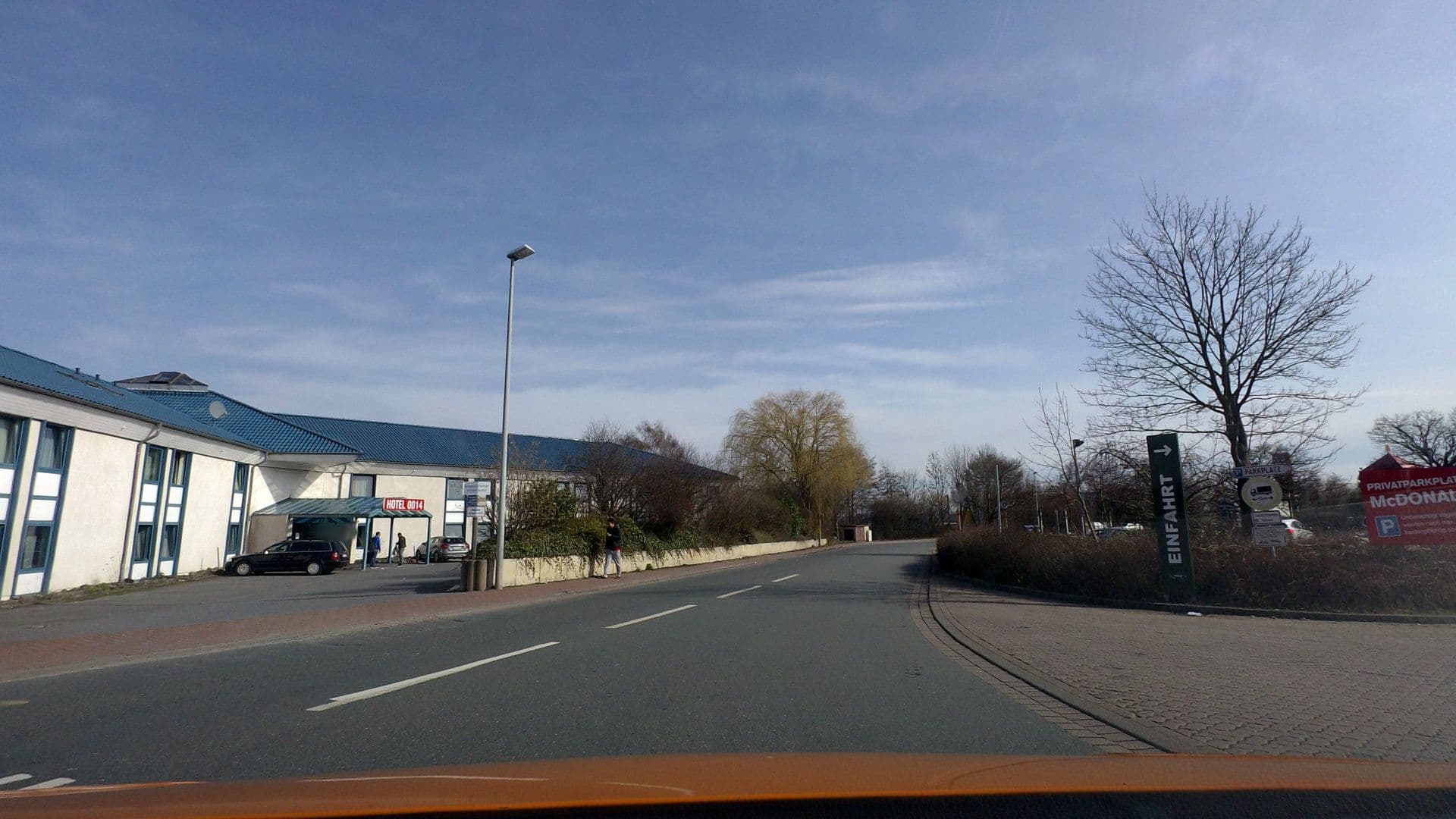 Street view near All Seasons Hannover West, Bad Nenndorf — © moenk (CC BY-SA · Mapillary)