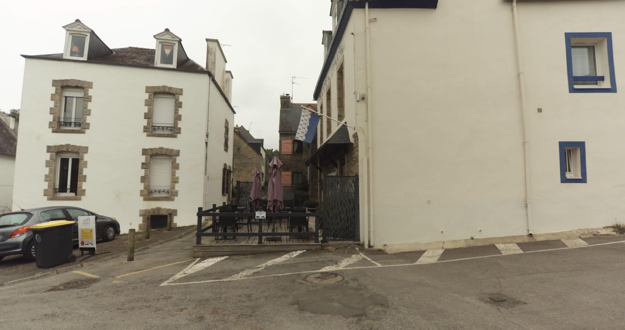 Street view near Hôtel Le Marin, Auray — © sogefi (CC BY-SA · Mapillary)
