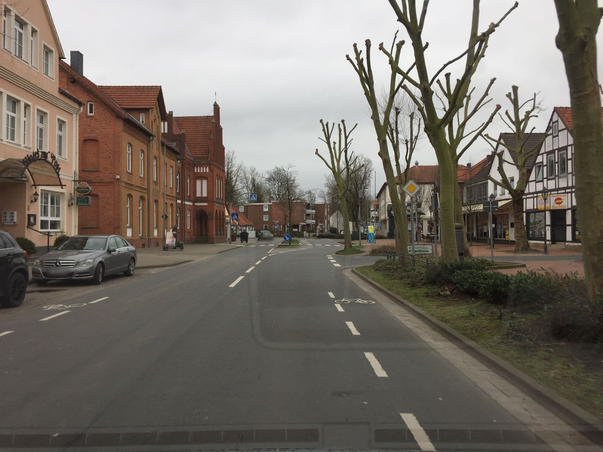 Street view near Hotel zur Post, Stolzenau — © xanu (CC BY-SA · Mapillary)